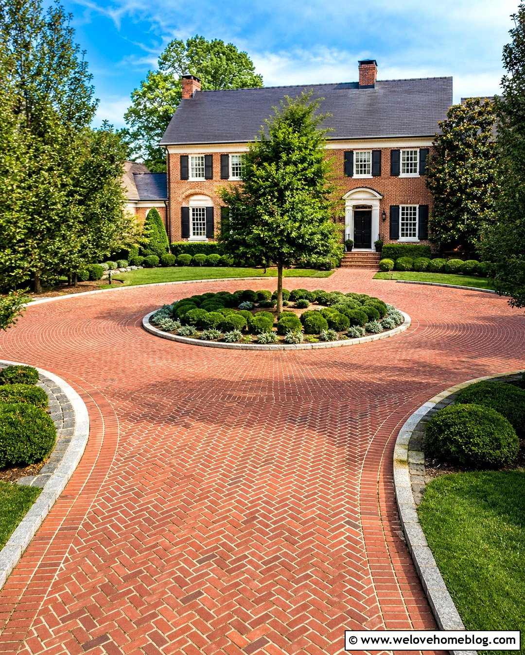 Circular Reclaimed Brick Driveway - 20 Reclaimed Brick Driveway Ideas