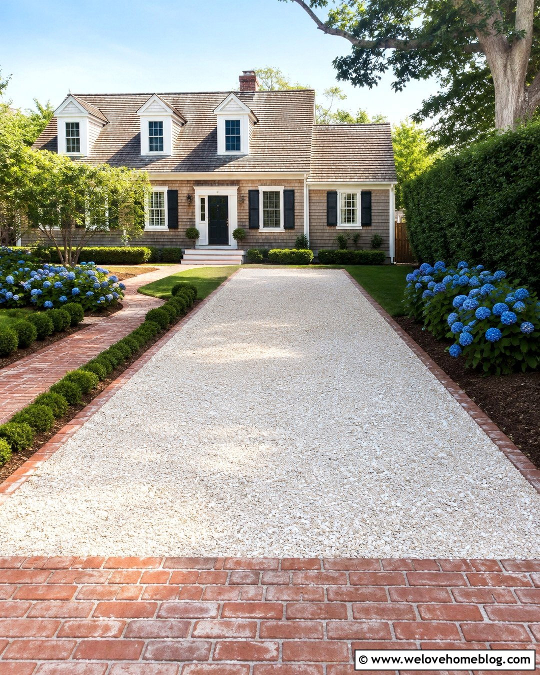 Clam Shell Driveway With Brick Apron - 20 Seashell Driveway Ideas