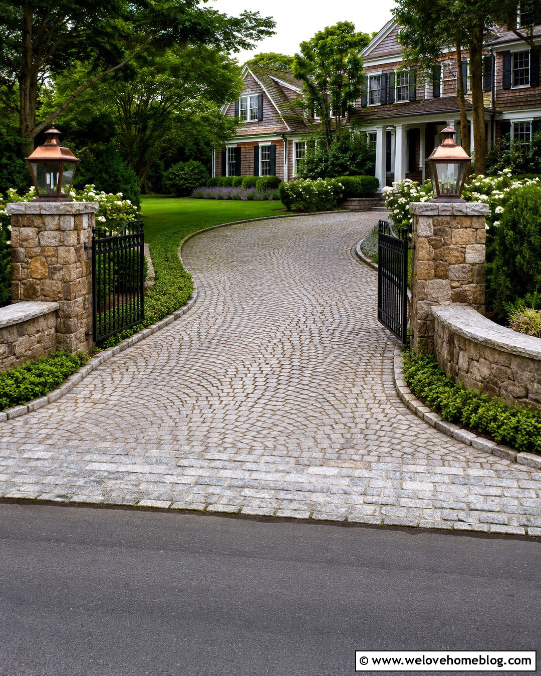 Cobblestone Driveway Entrance - 20 Ornate Driveway Entrance Ideas
