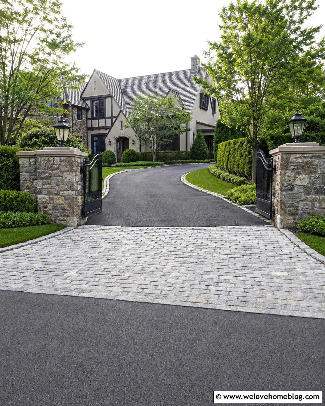 Cobblestone Driveway Wall Entrance - 20 Driveway Wall Entrance Ideas