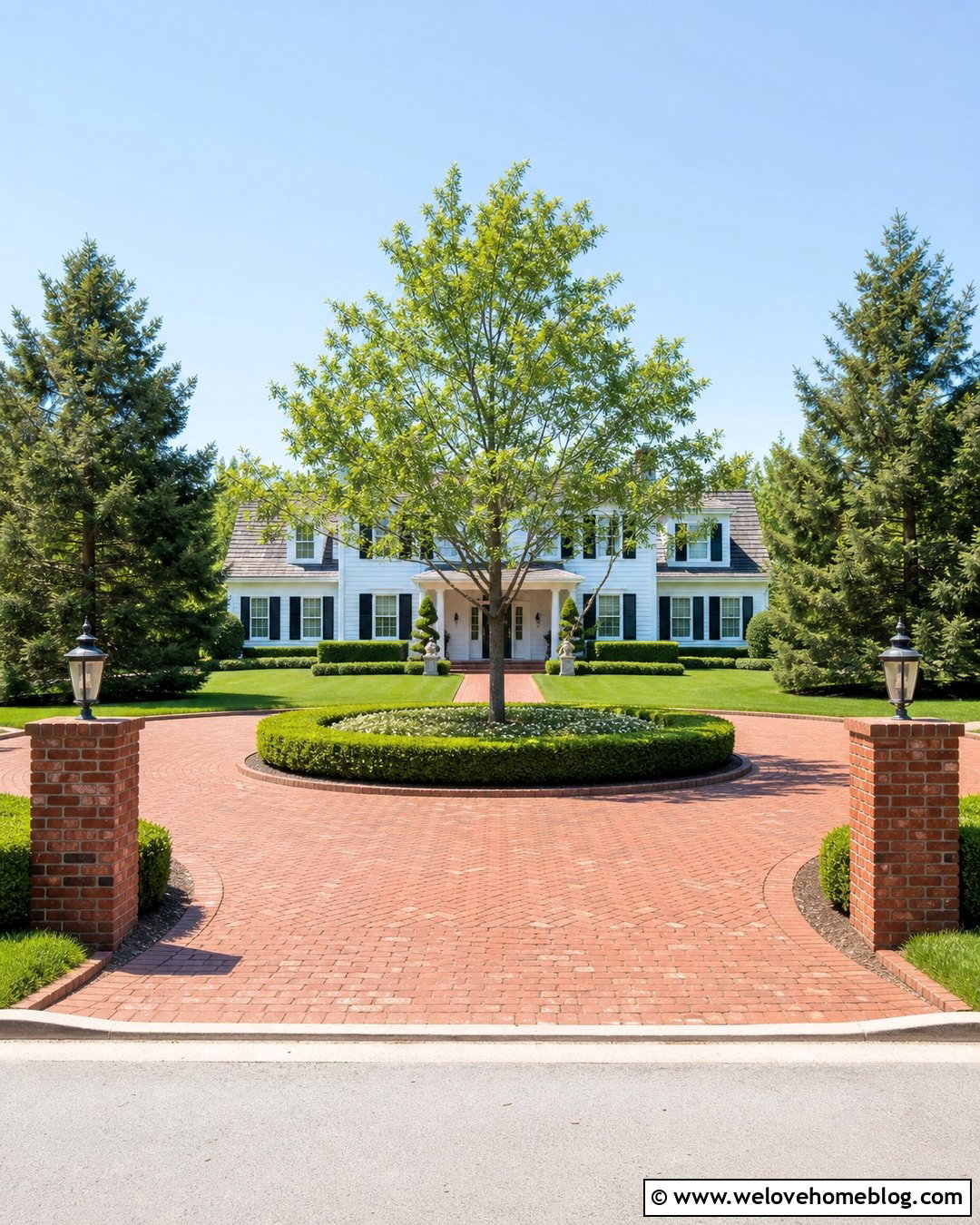 Colonial Circular Driveway With Symmetrical Planting - 45 Circular Driveway Ideas