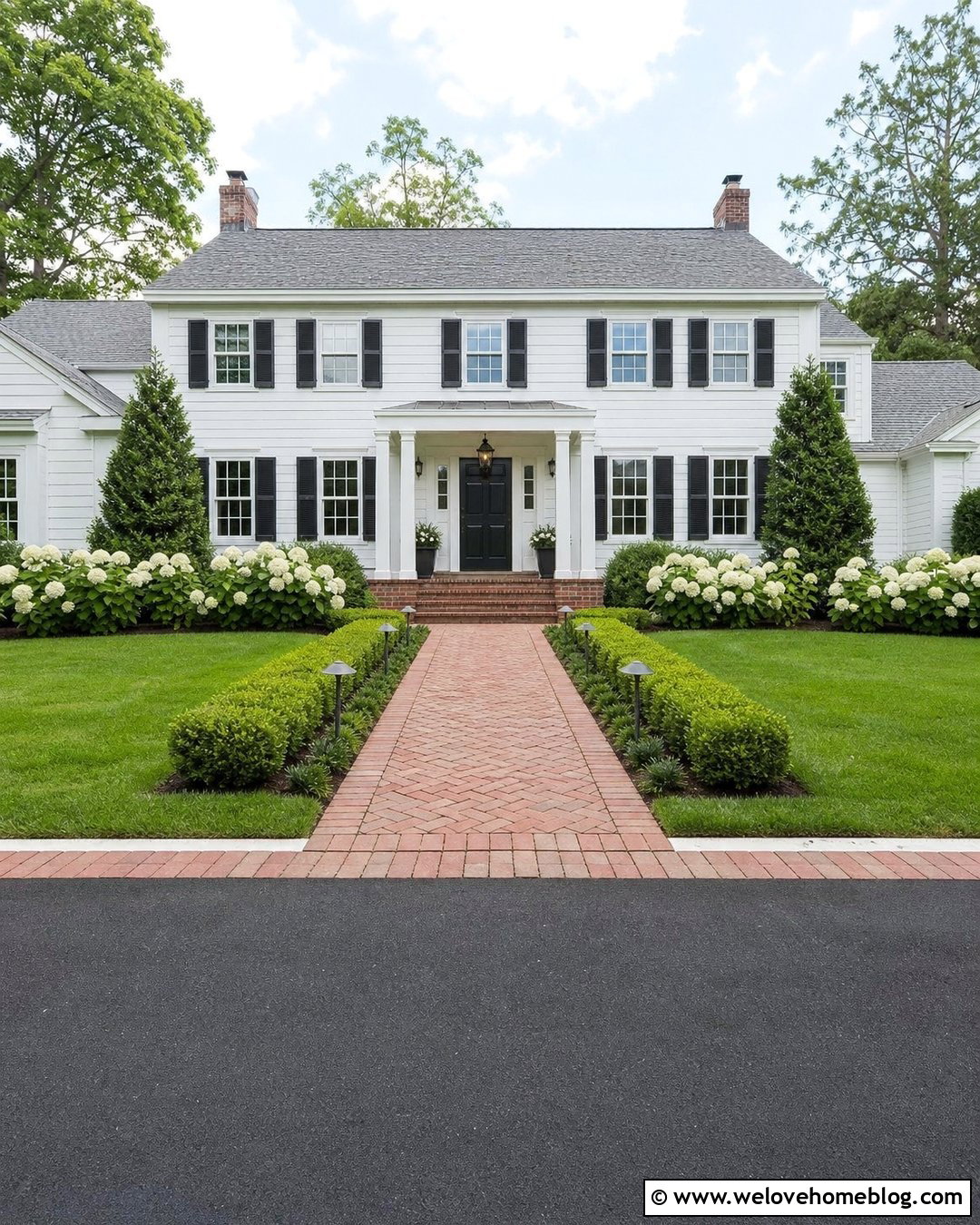 Colonial Walkway From Driveway - 25 Walk Way To Front Door From Driveway Ideas