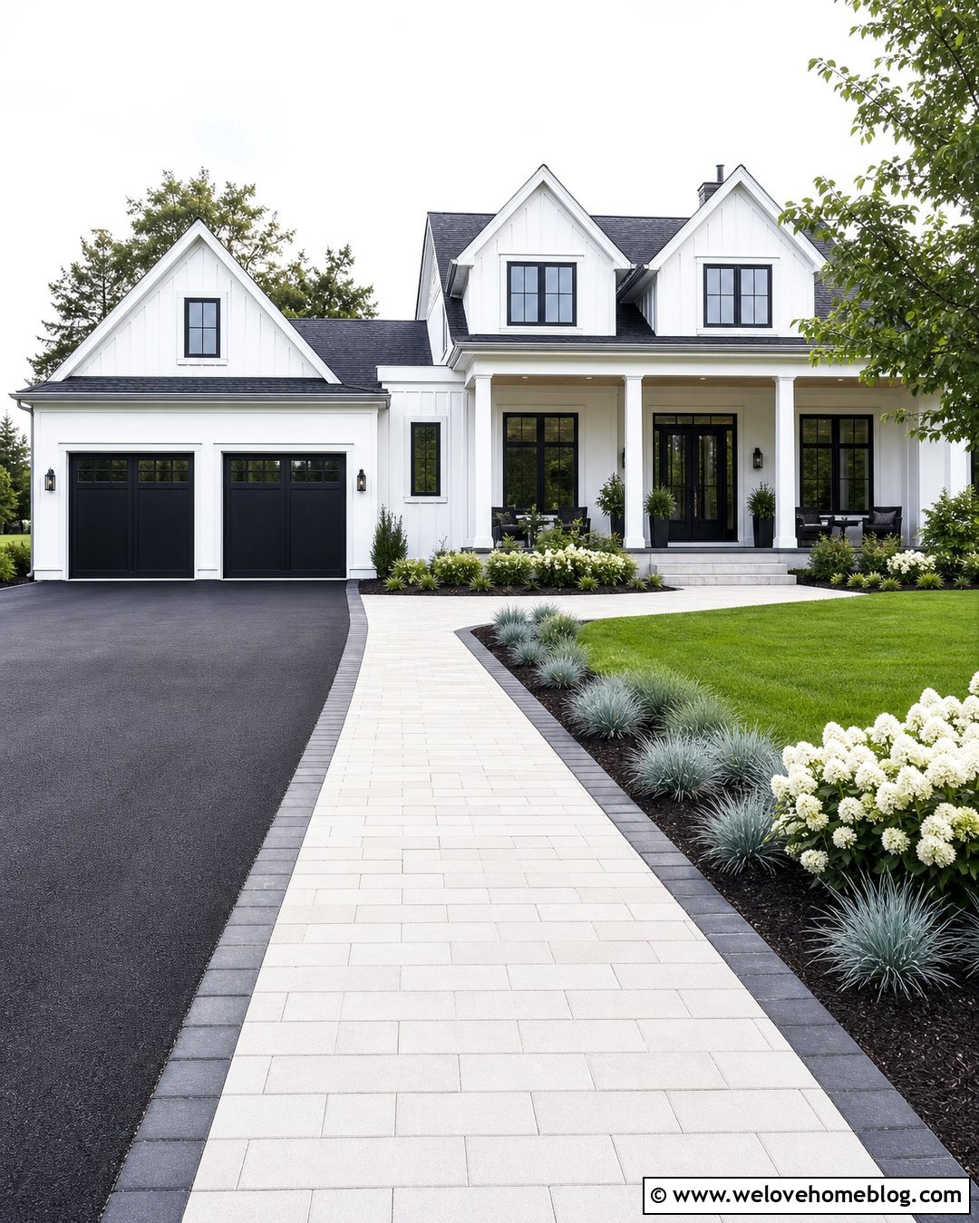 Contrasting Sidewalk Next To Black Asphalt Driveway - 20 Sidewalk Next To Driveway Ideas