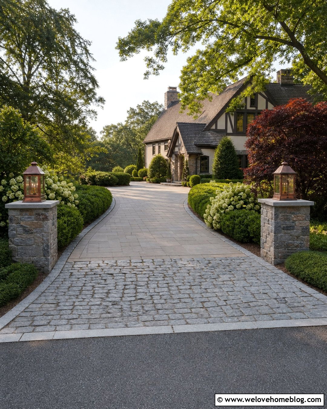 Copper Driveway Entrance Lamp Posts - 20 driveway entrance lamp post ideas