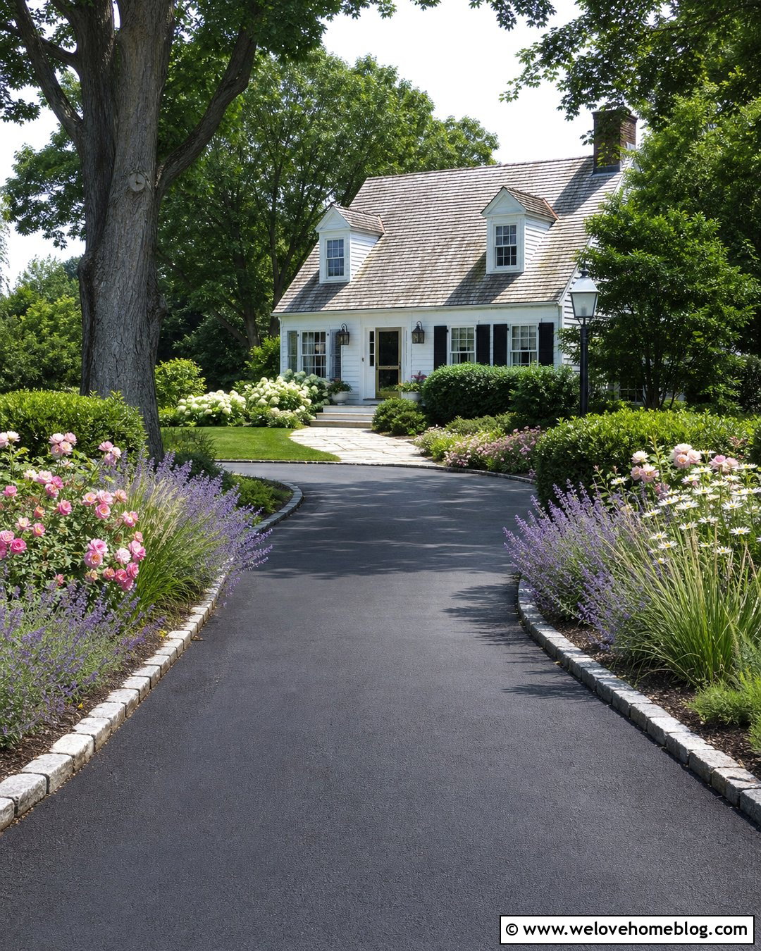 Cottage Flower Driveway With Roses - 25 Flower Driveway Ideas