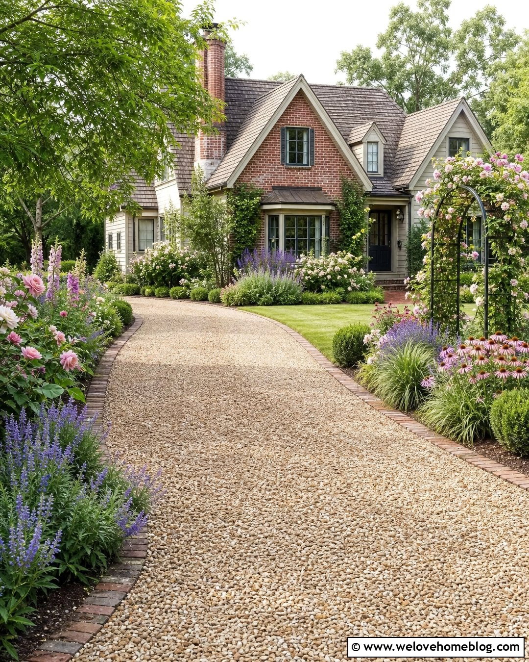 Cottage Garden Driveway Entrance - 20 Driveway Entrance Plants Ideas