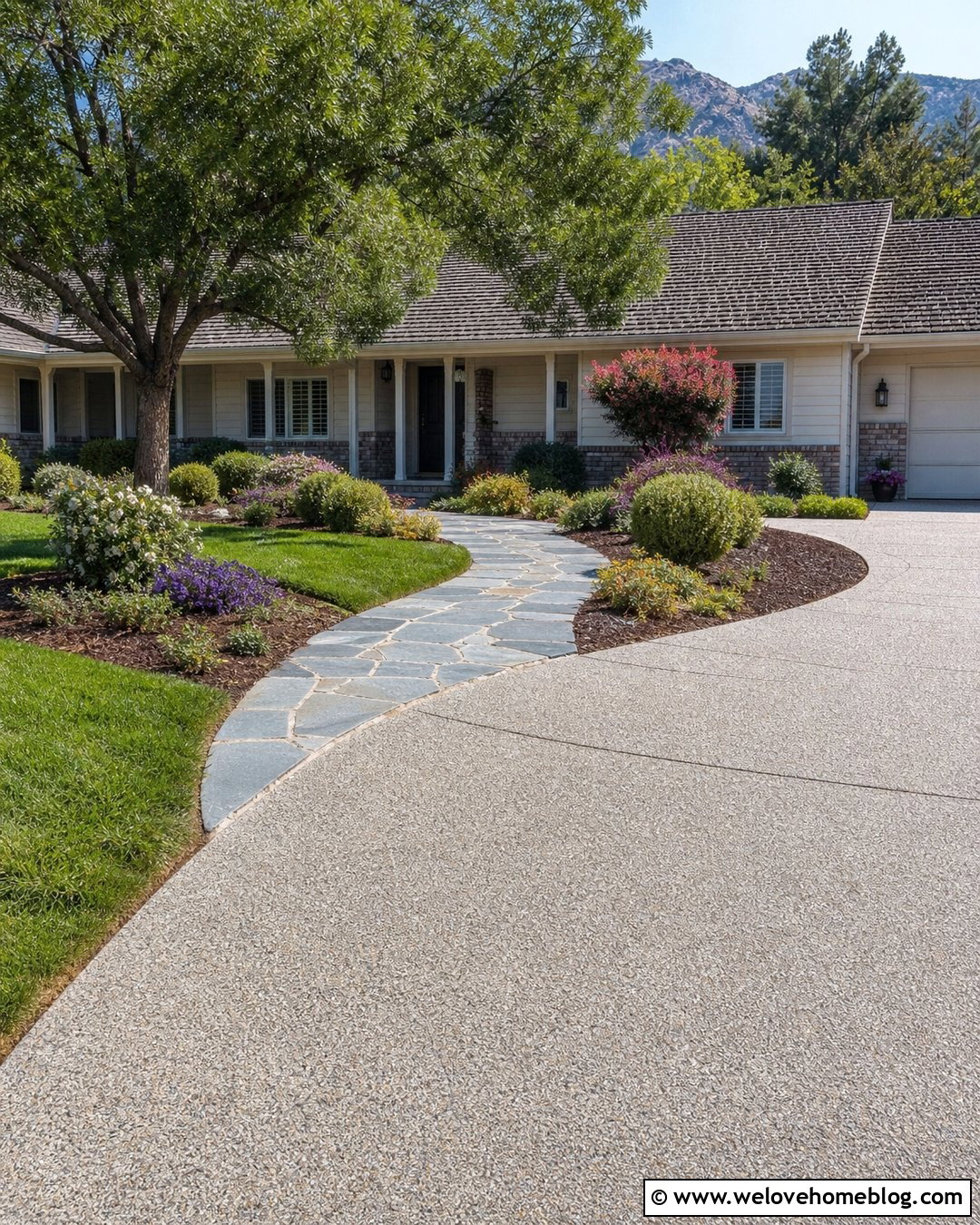 Curved Flagstone Walkway From Driveway - 25 Walk Way To Front Door From Driveway Ideas