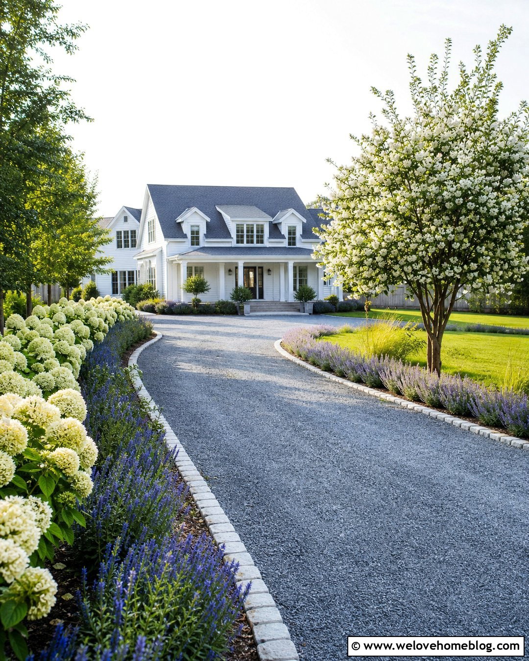 Curved Gravel Front Driveway - 45 Front Driveway Ideas