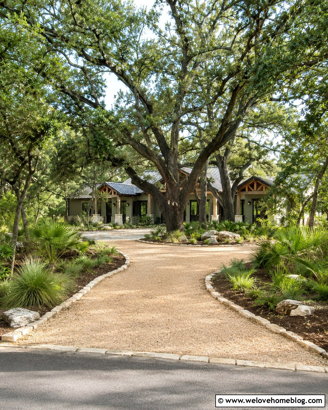 Curved Live Oak Tree Lined Driveway With Stone Edging - 20 live oak tree lined driveway ideas