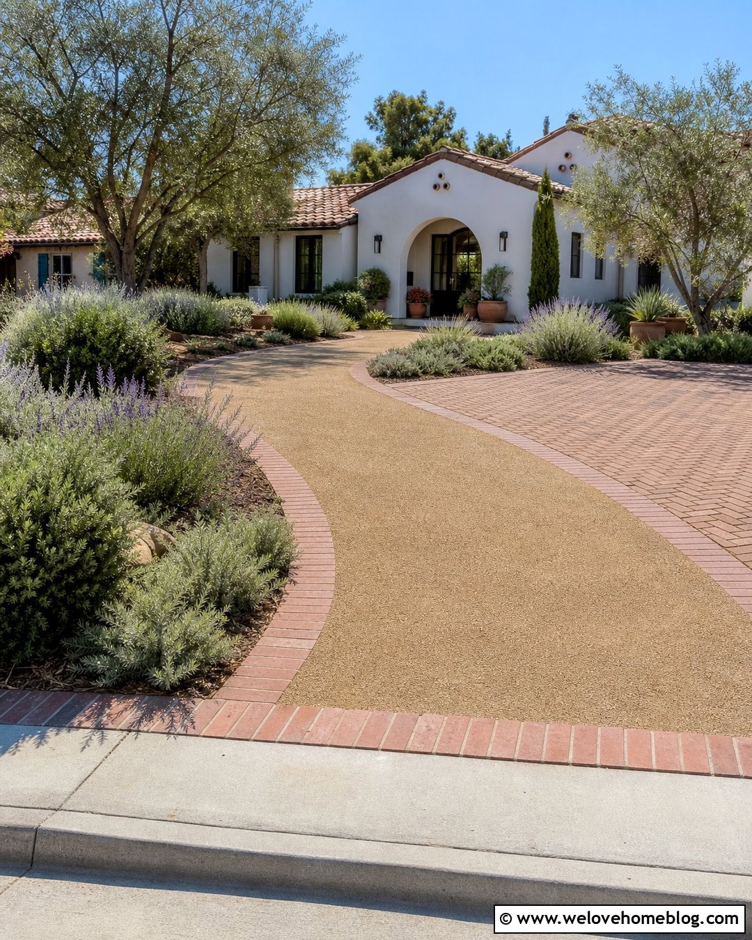Decomposed Granite Driveway With Clay Brick Border - 20 Gravel And Paved Driveway Ideas