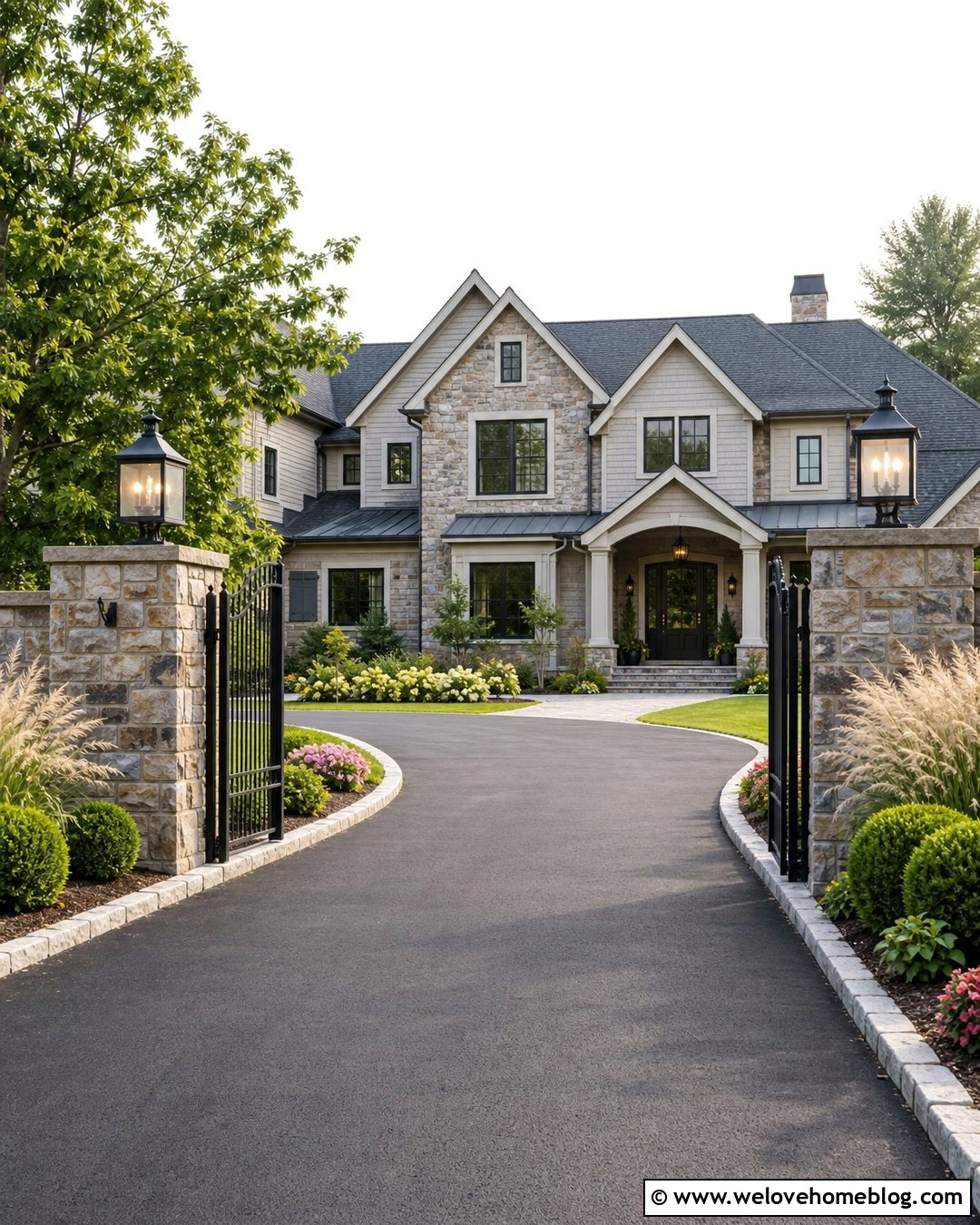 45 Driveway Design Ideas for a Smarter, More Stylish Entry