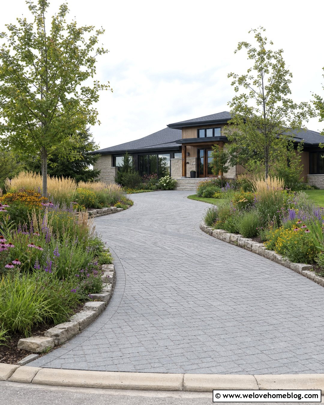 Driveway Flower Bed With Native Plants - 30 Driveway Flower Bed Ideas