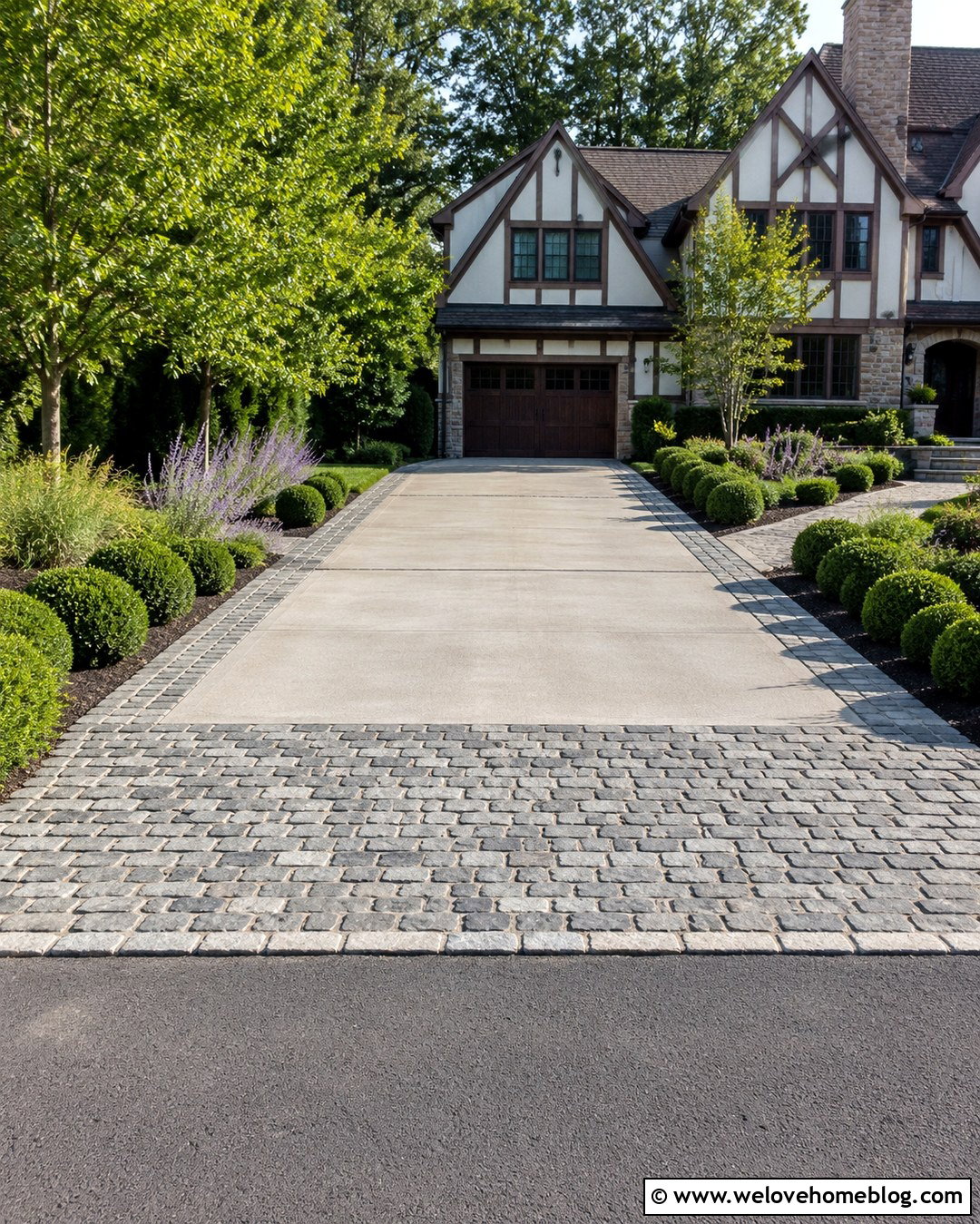 Driveway With Cobblestone Apron - 20 Driveway Decoration Ideas