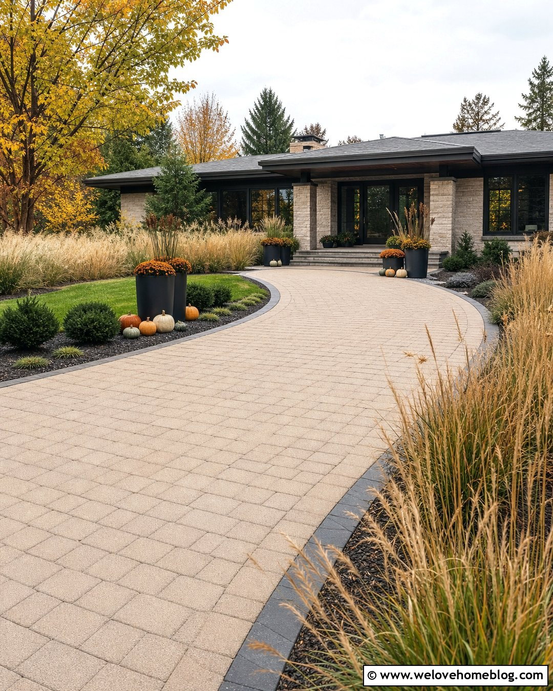 Fall Driveway Entrance With Ornamental Grass - 20 Fall Decor Driveway Entrance Ideas