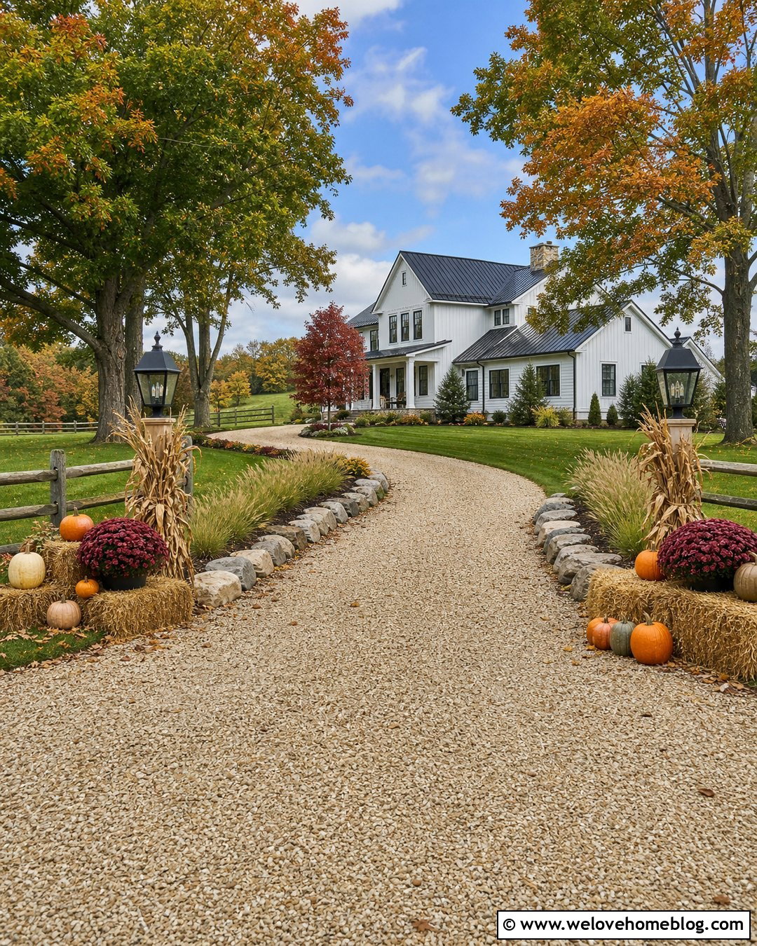 Fall Gravel Driveway Entrance With Hay Bales - 20 Fall Decor Driveway Entrance Ideas