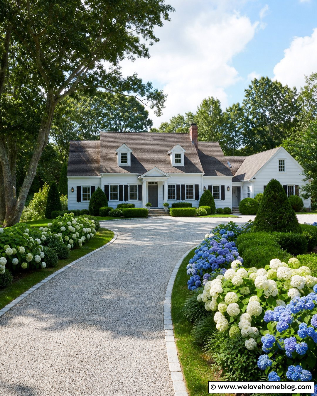 Farm Driveway With Hydrangea Borders - 35 Farm Driveway Ideas