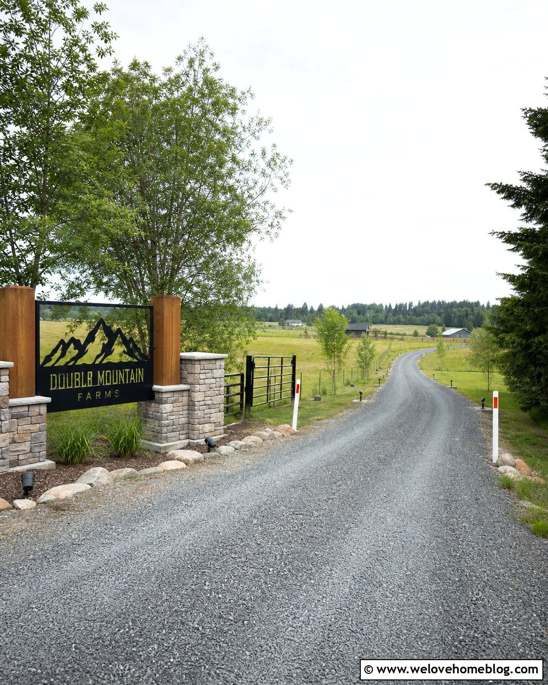 Farm Sign With Long Rural Driveway - 40 Farm Signs Entrance Driveways Ideas