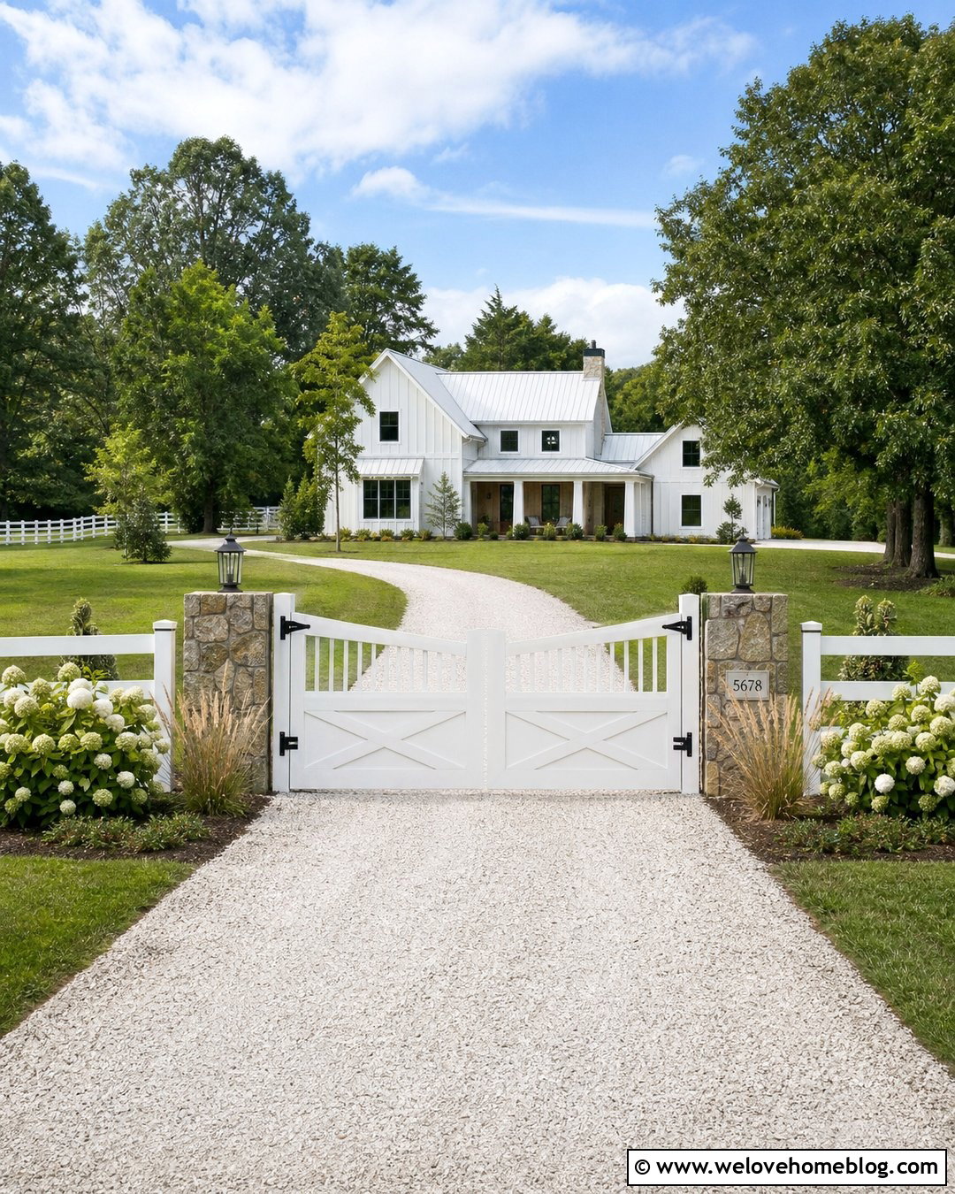 Farmhouse Driveway Gate With Stone Pillars - 20 Entryway Gates Driveway Ideas