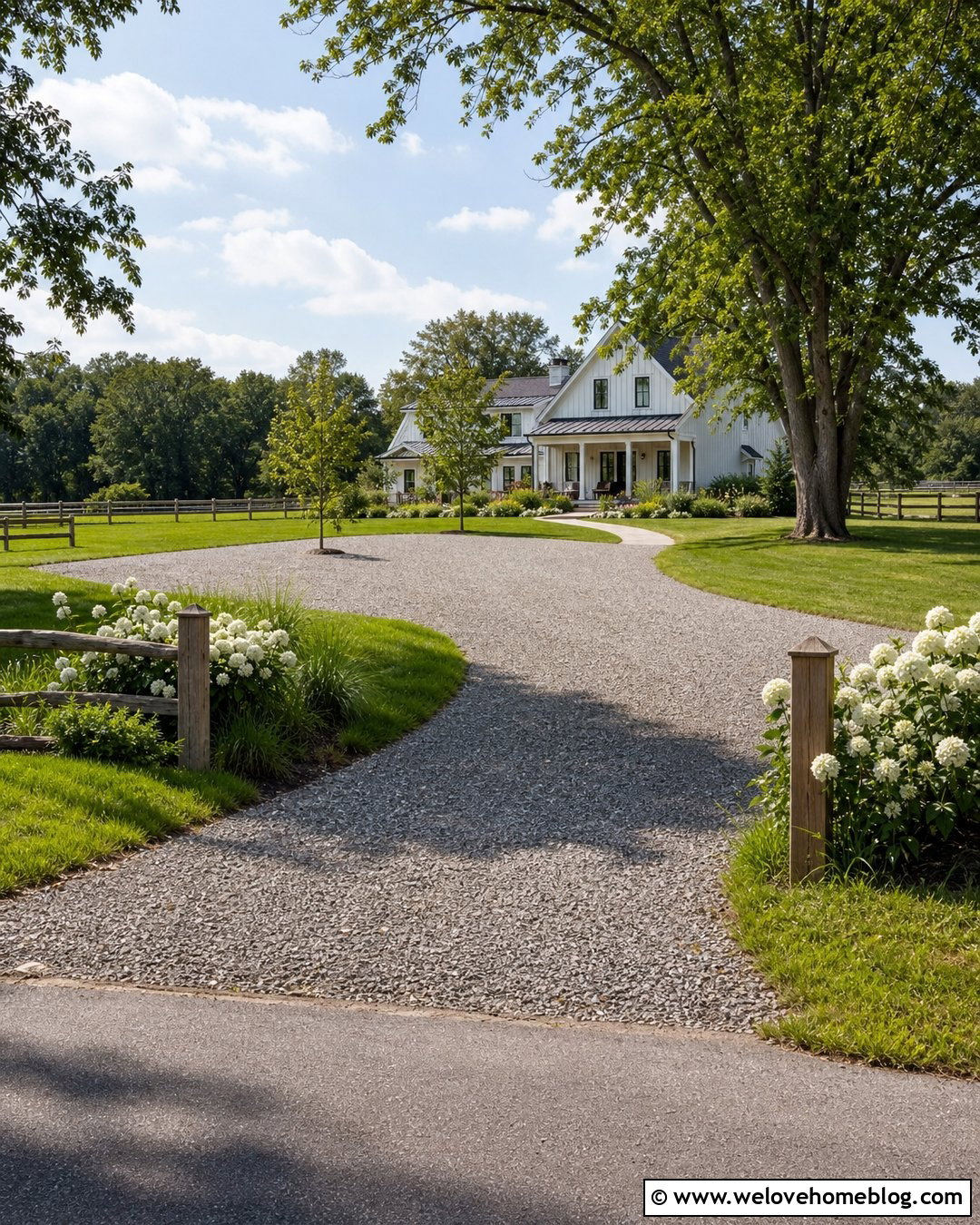 Farmhouse Gravel Driveway With Split Rail Fencing - 50 gravel driveway ideas
