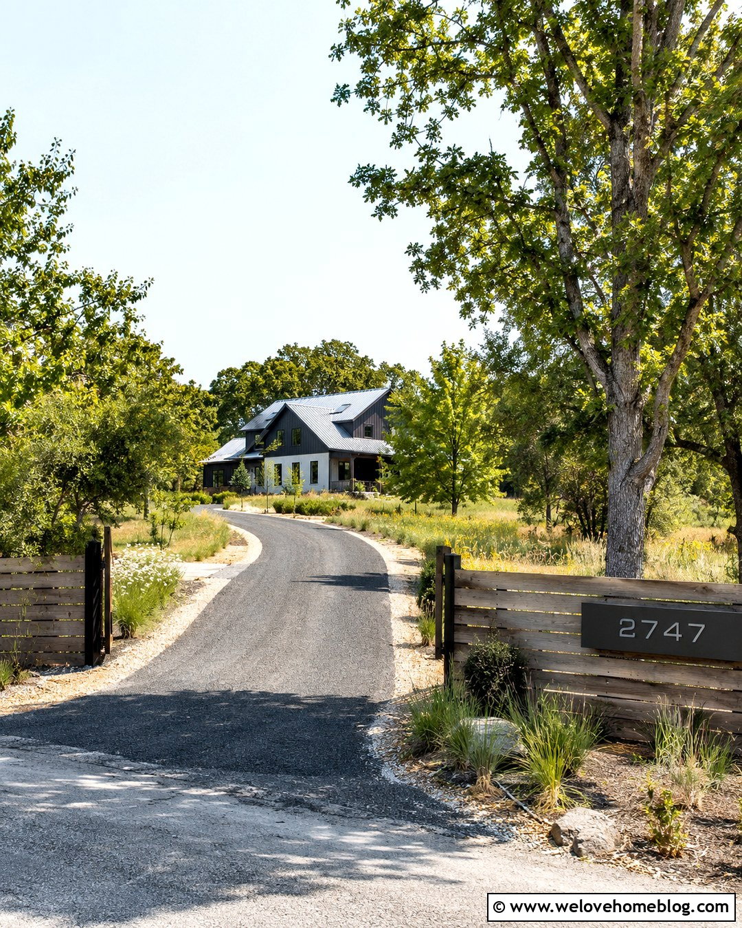 Fence Mounted Driveway Sign - 20 Driveway Sign Ideas