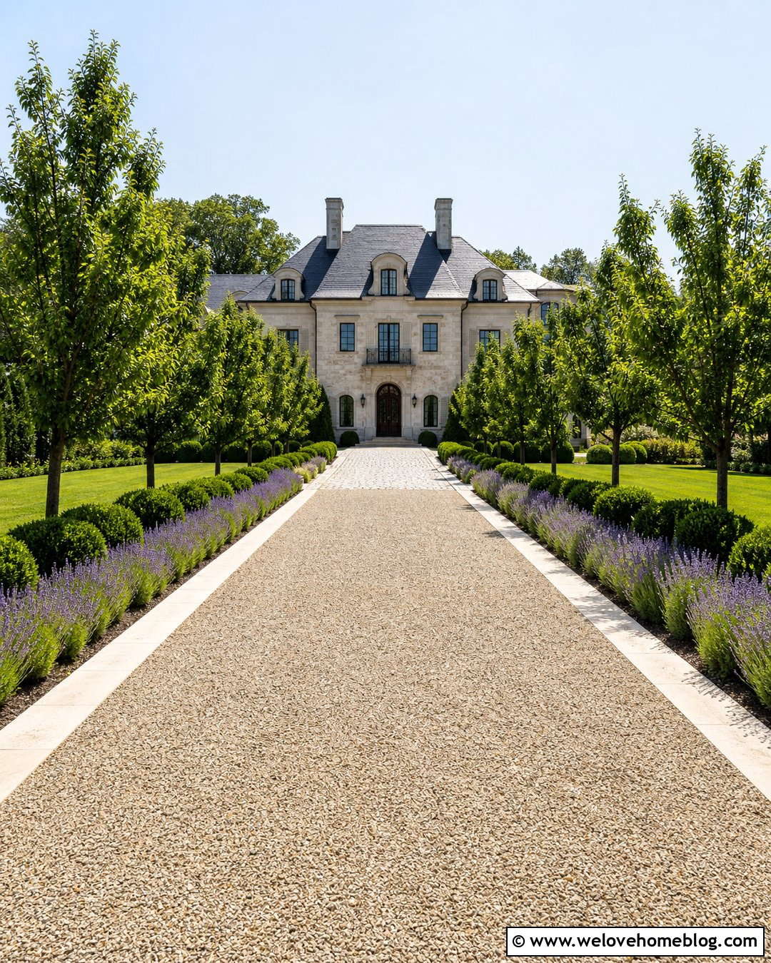 French Chateau Pea Gravel Driveway - 20 French Chateau Driveway Ideas