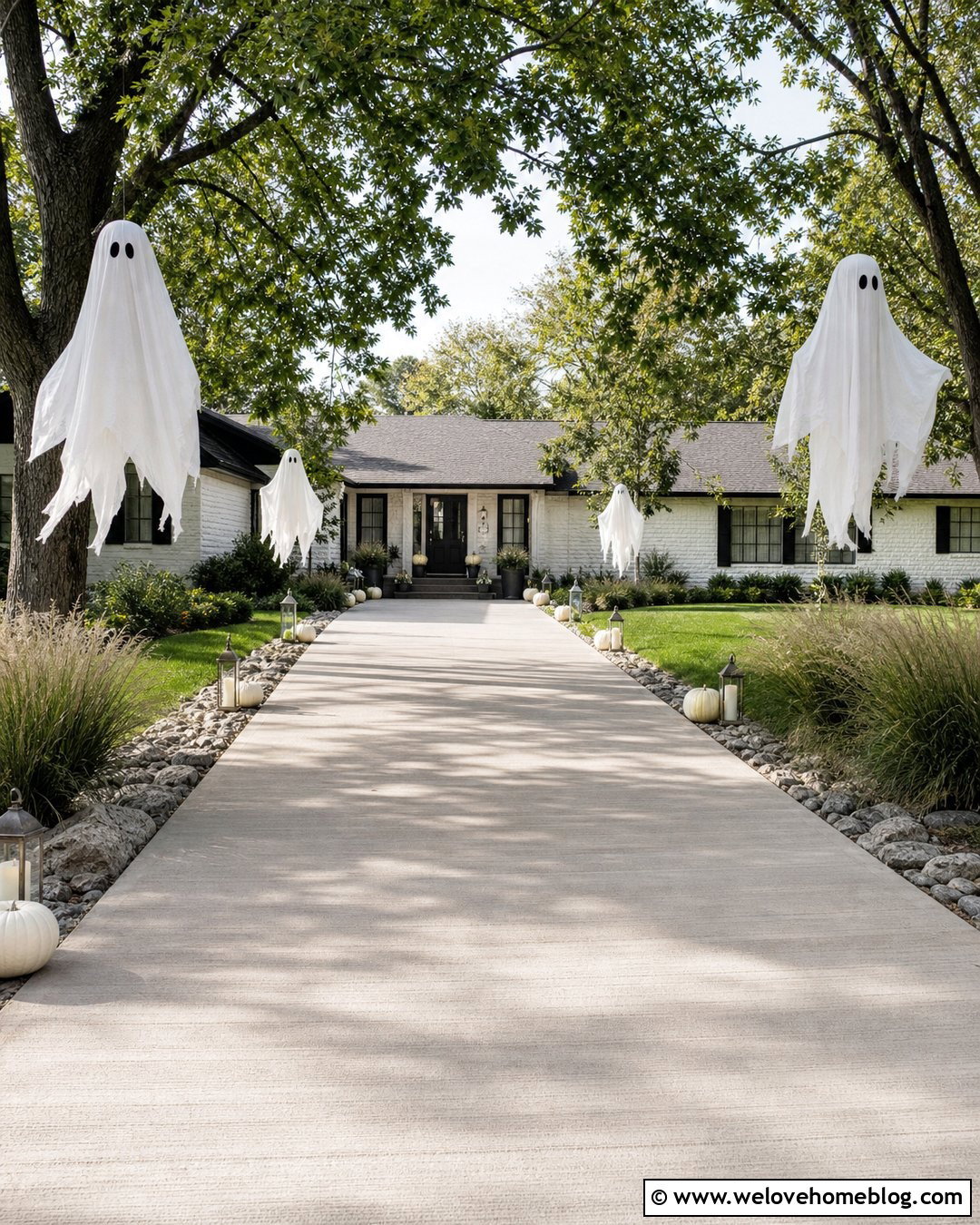 Ghost Driveway Halloween Decorations - 25 Driveway Halloween Decorations Ideas