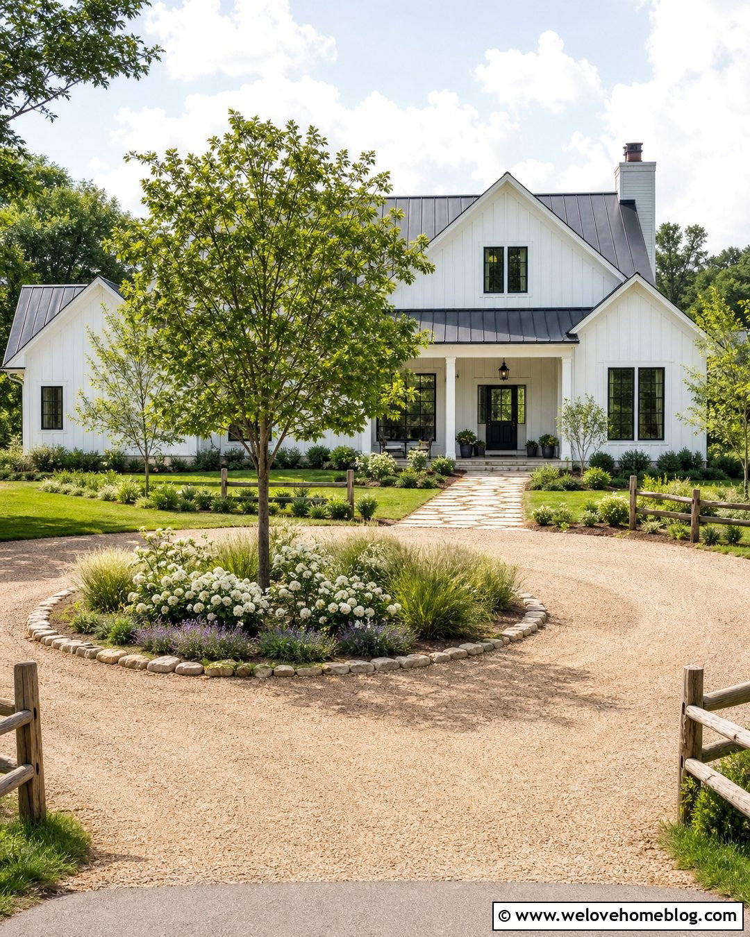 Gravel Circle Driveway With Farmhouse Landscaping - 40 circle driveway landscaping ideas