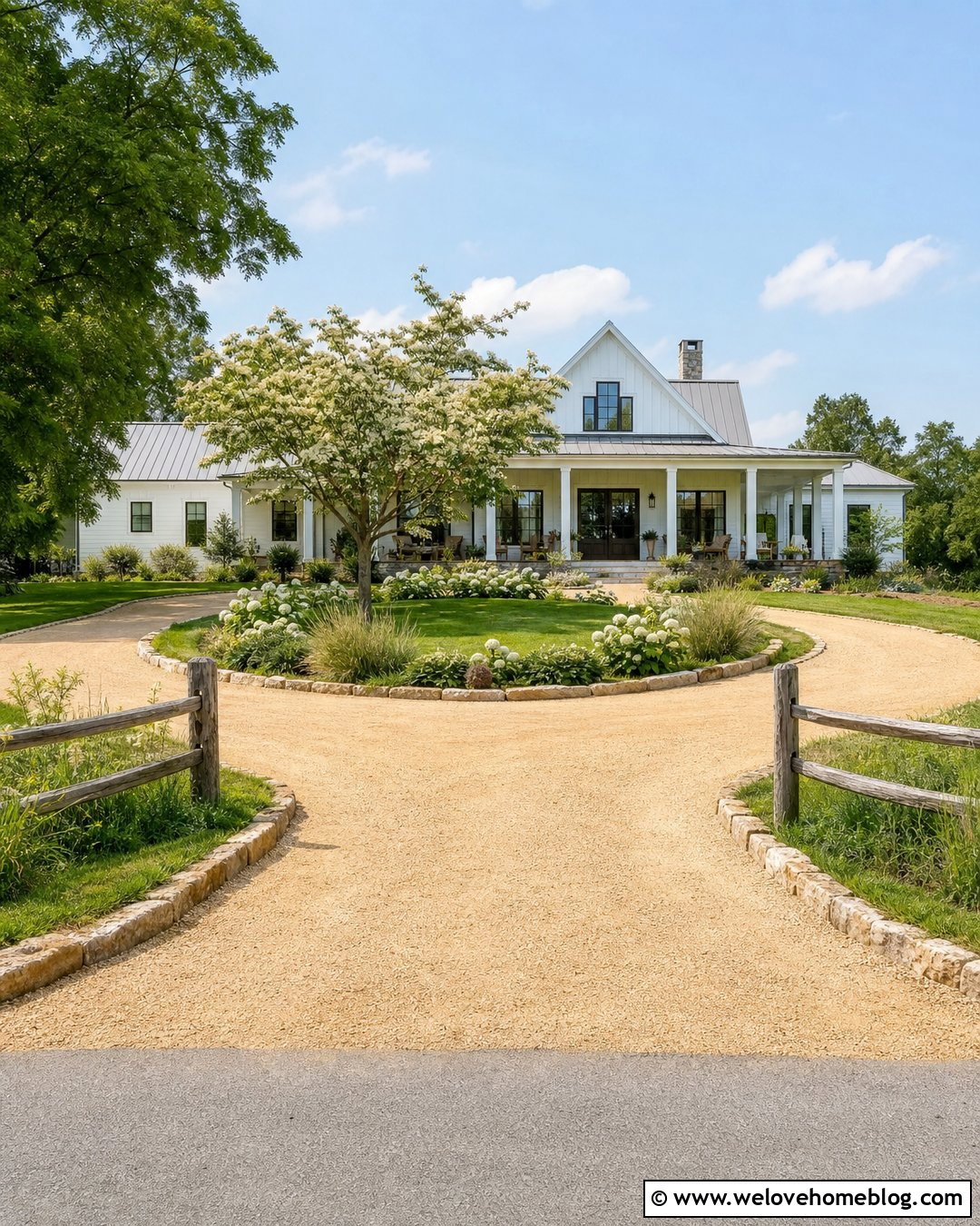 Gravel Circular Driveway With Farmhouse Landscaping - 20 gravel circular driveway ideas