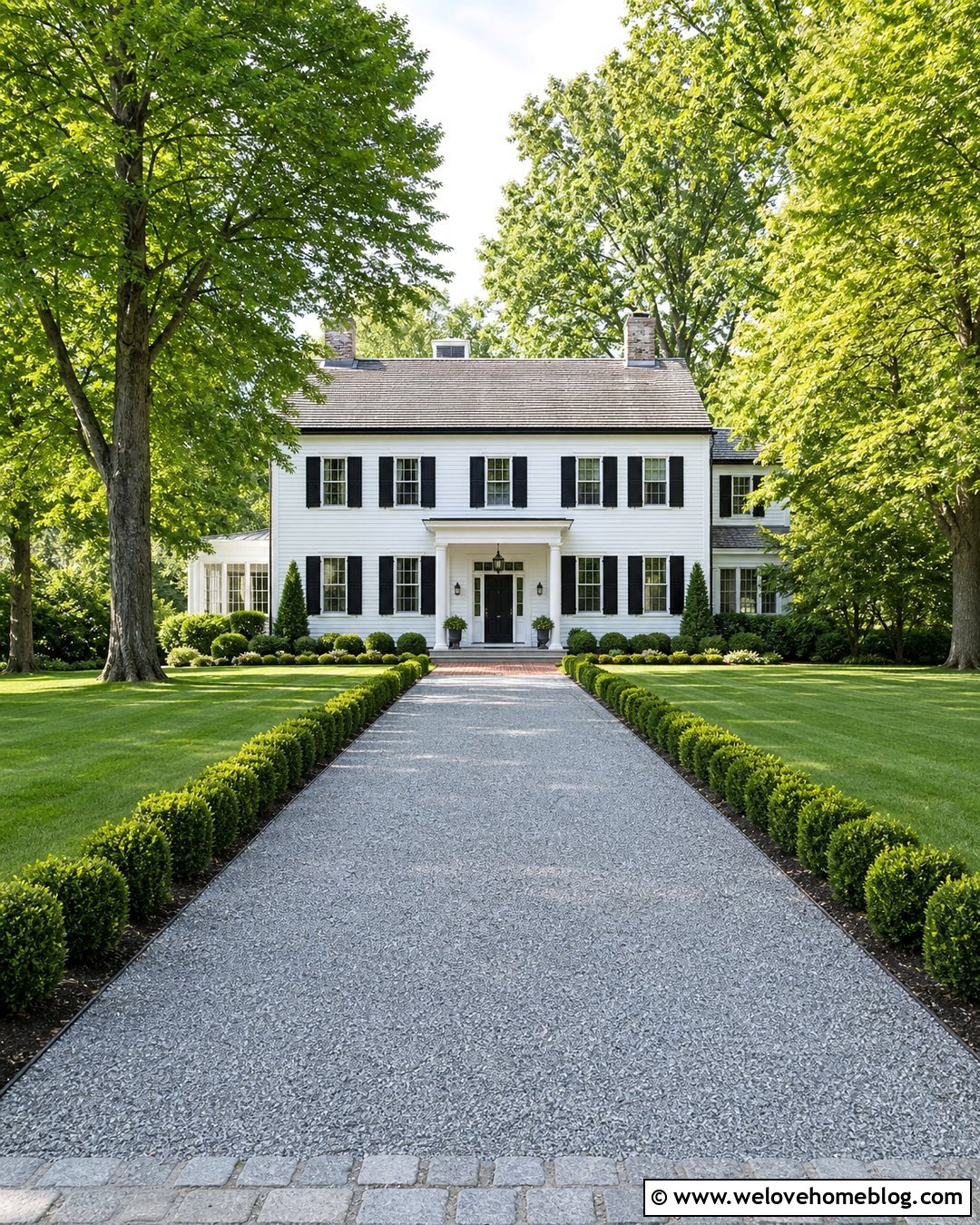 Gravel Driveway Edging With A Low Hedge - 25 Gravel Driveway Edging Cheap Ideas