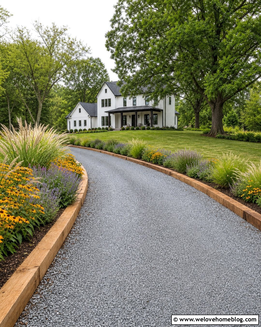 Gravel Driveway Edging With Timber Sleepers - 30 driveway landscaping edging ideas