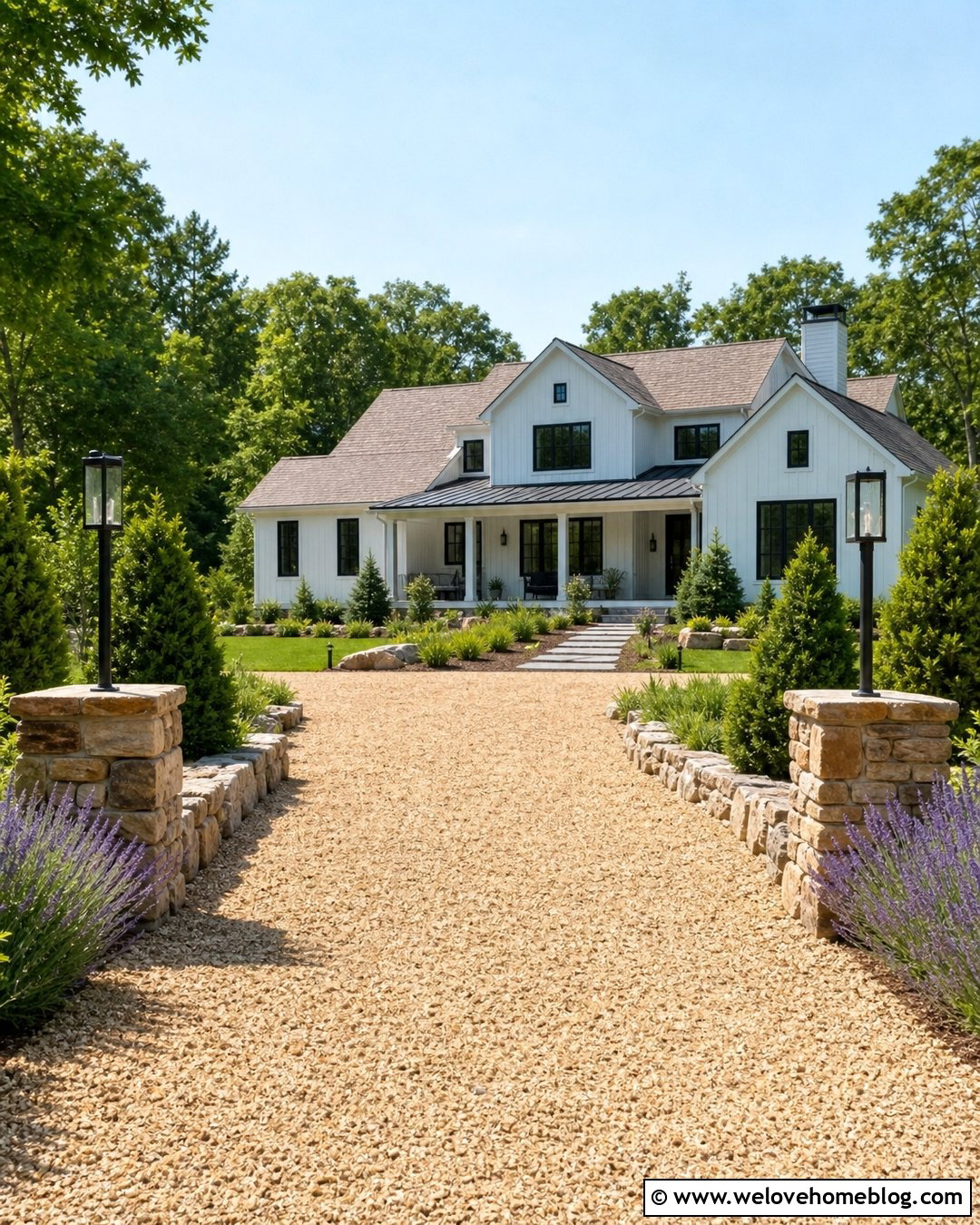 Gravel Driveway Entrance With Tall Solar Marker Lights - 20 Driveway Markers Entrance Solar Lights Ideas