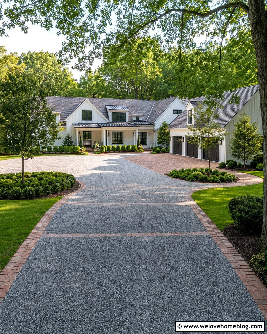 Gravel Driveway With Brick Parking Court - 20 Brick And Gravel Driveway Ideas