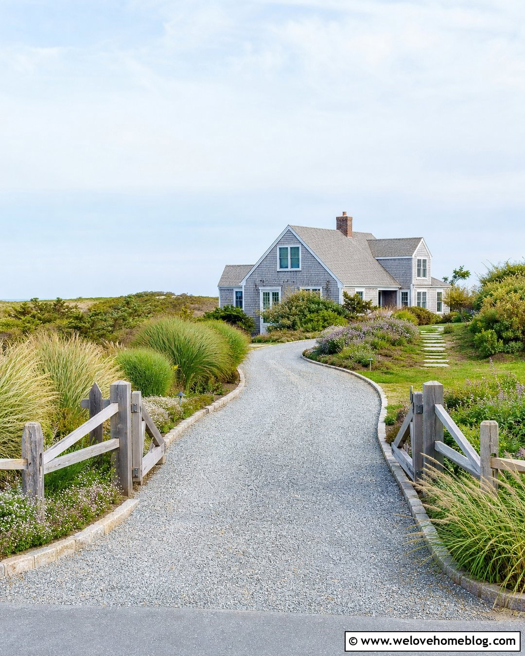 Gravel Driveway With Coastal Landscaping - 35 gravel driveway landscaping ideas