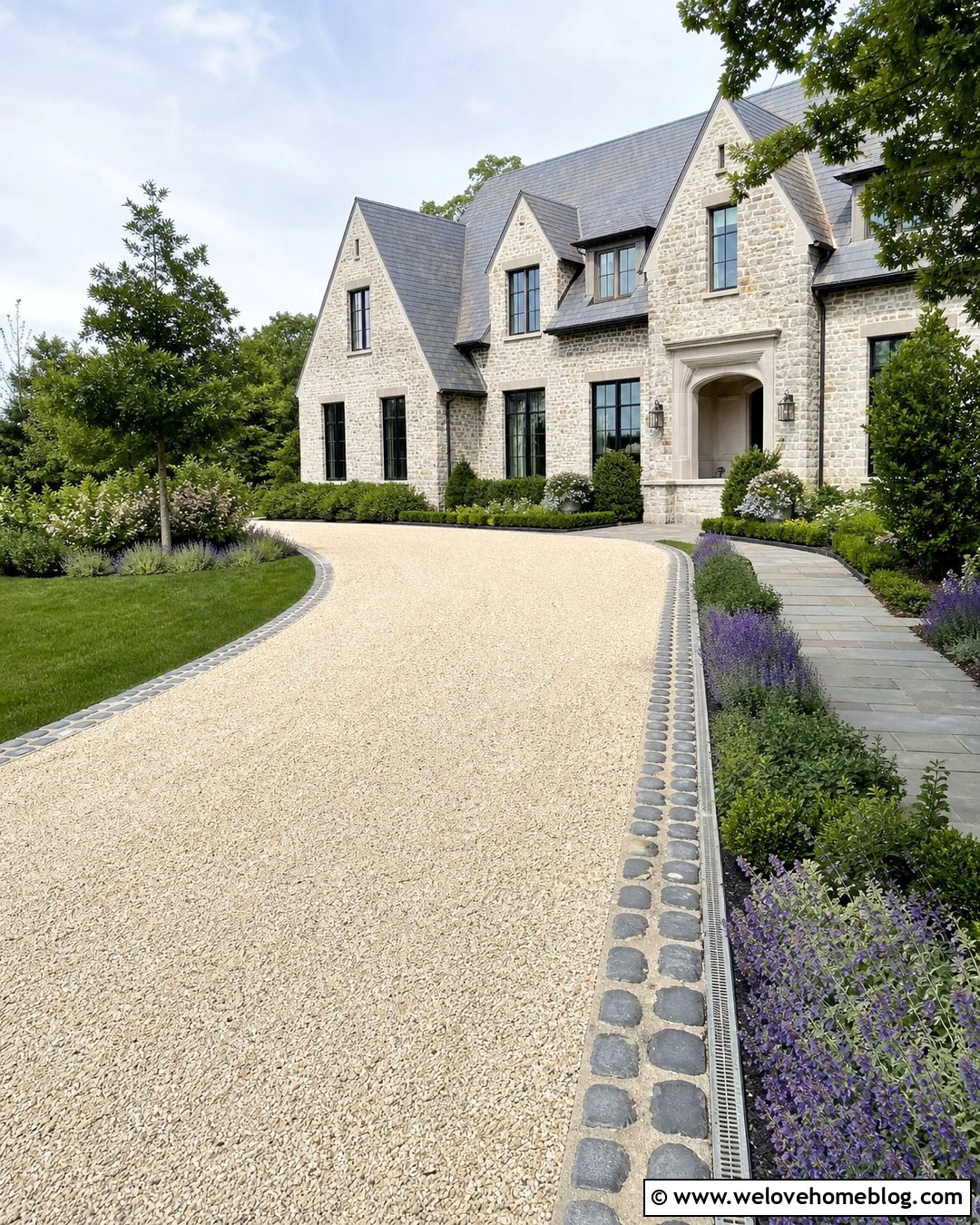 Gravel Driveway With Cobblestone French Drain - 20 Gravel Driveway Drain Ideas