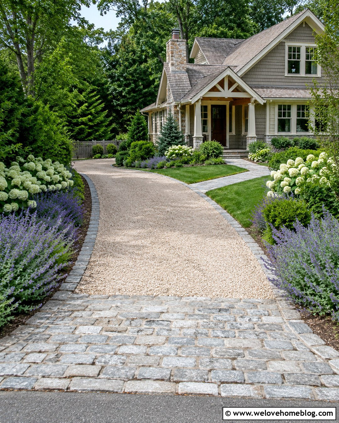 Gravel Driveway With Flush Cobblestone Kerbing - 20 Driveway Kerbing Ideas