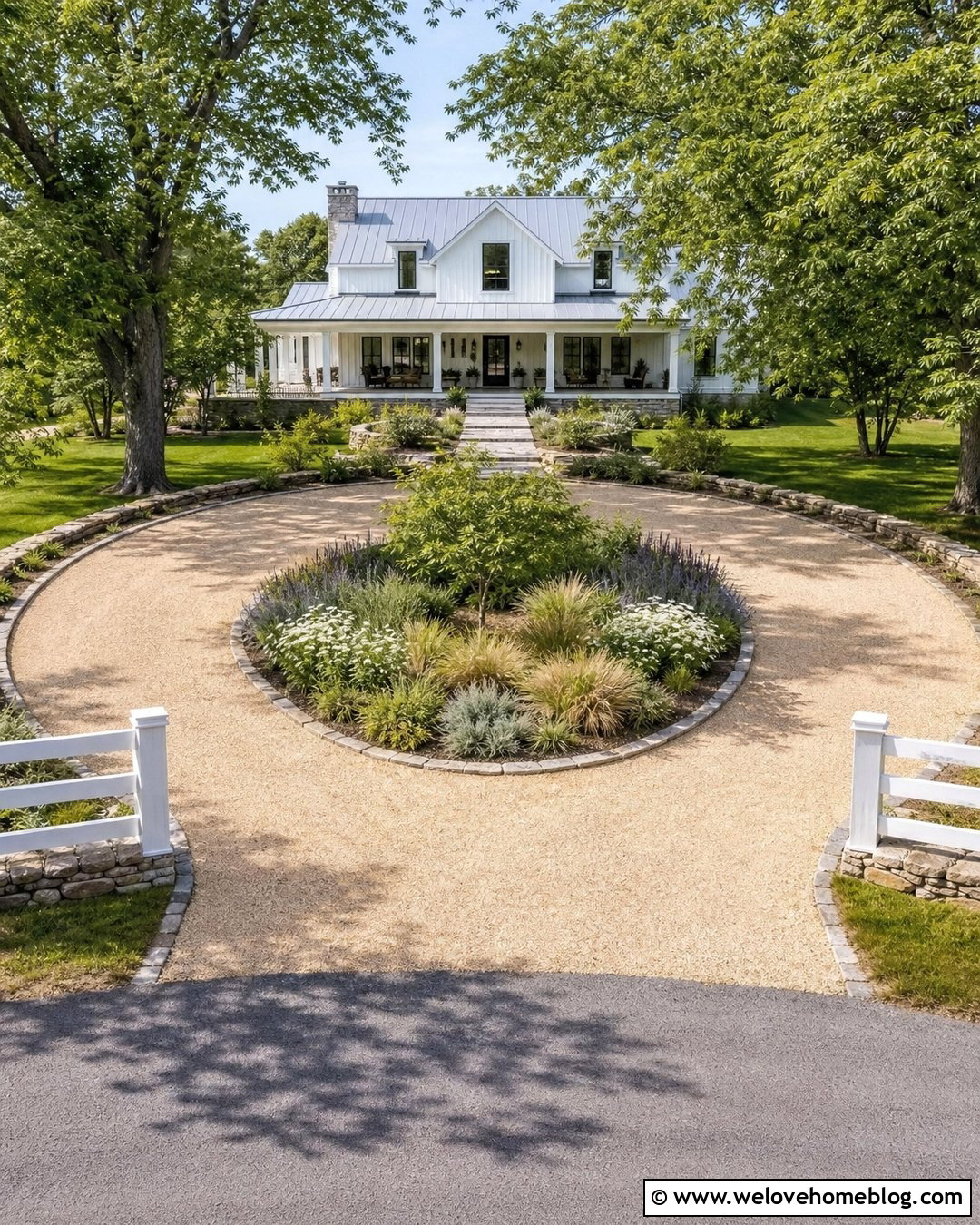 Gravel Half Circle Driveway With A Farmhouse Landscape - 40 half circle driveway landscaping ideas