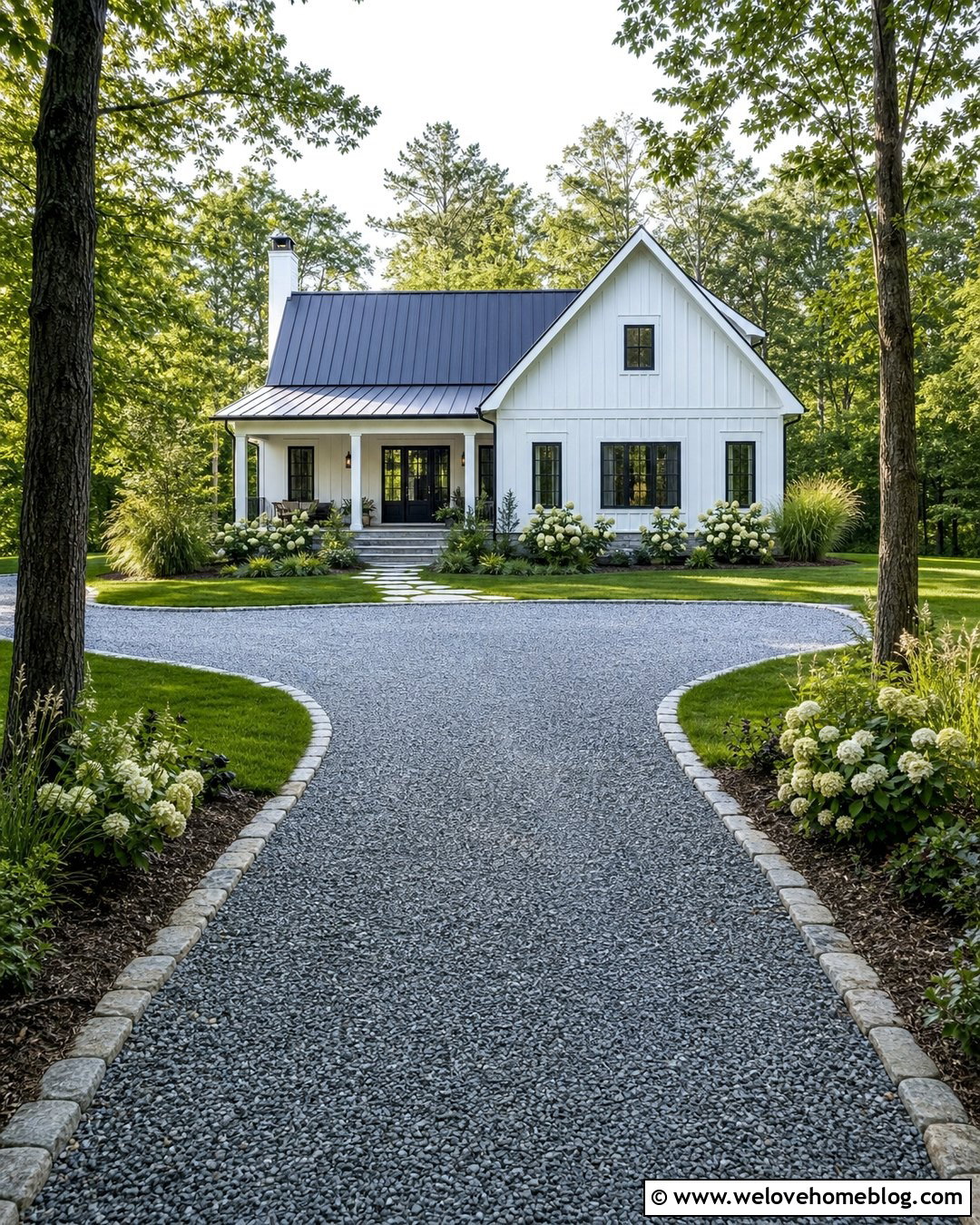 Gravel Hammerhead Driveway Turnaround - 30 Driveway Turnaround Ideas
