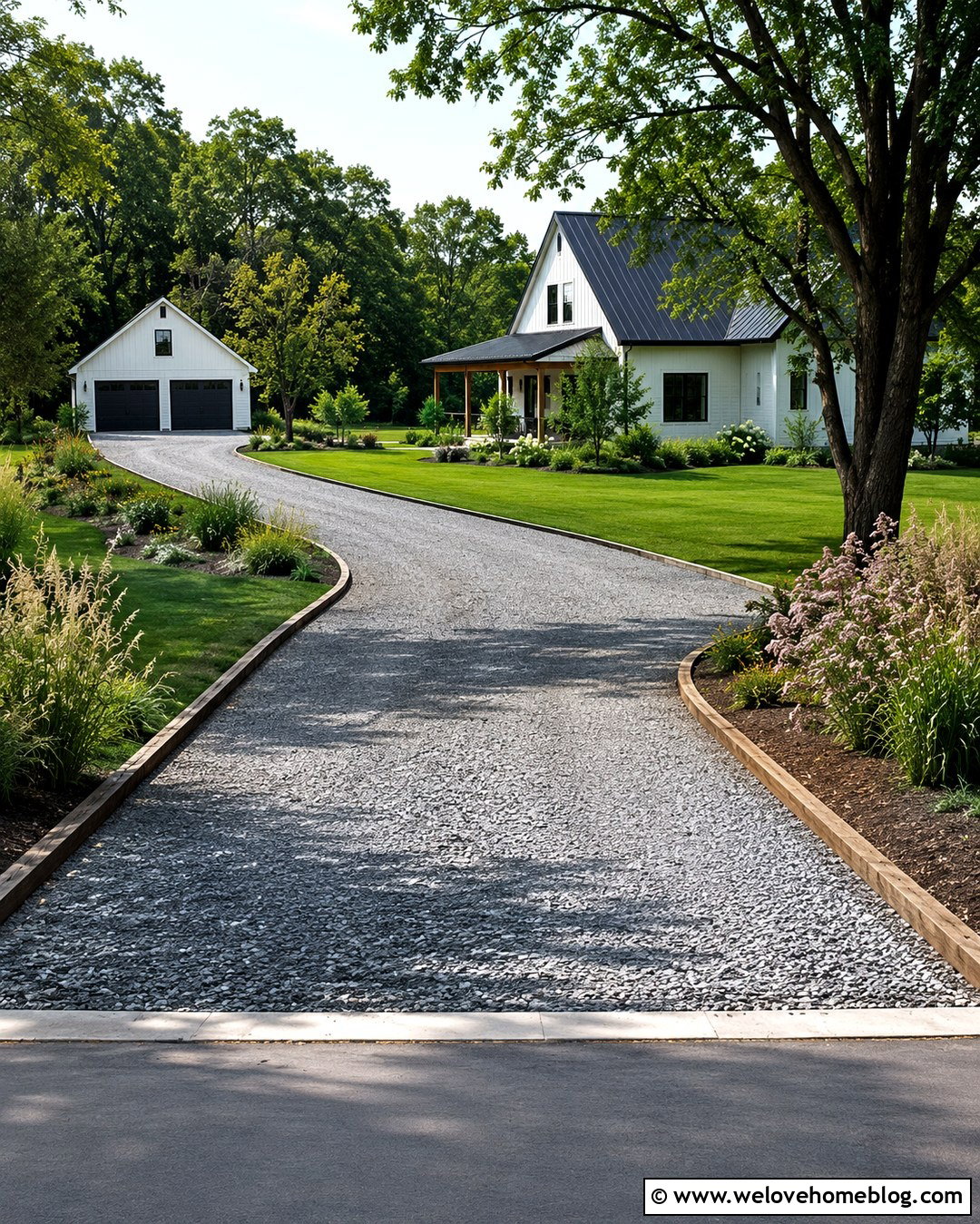 Gravel L Shaped Driveway With Timber Edging - 20 L Shape Driveway Ideas