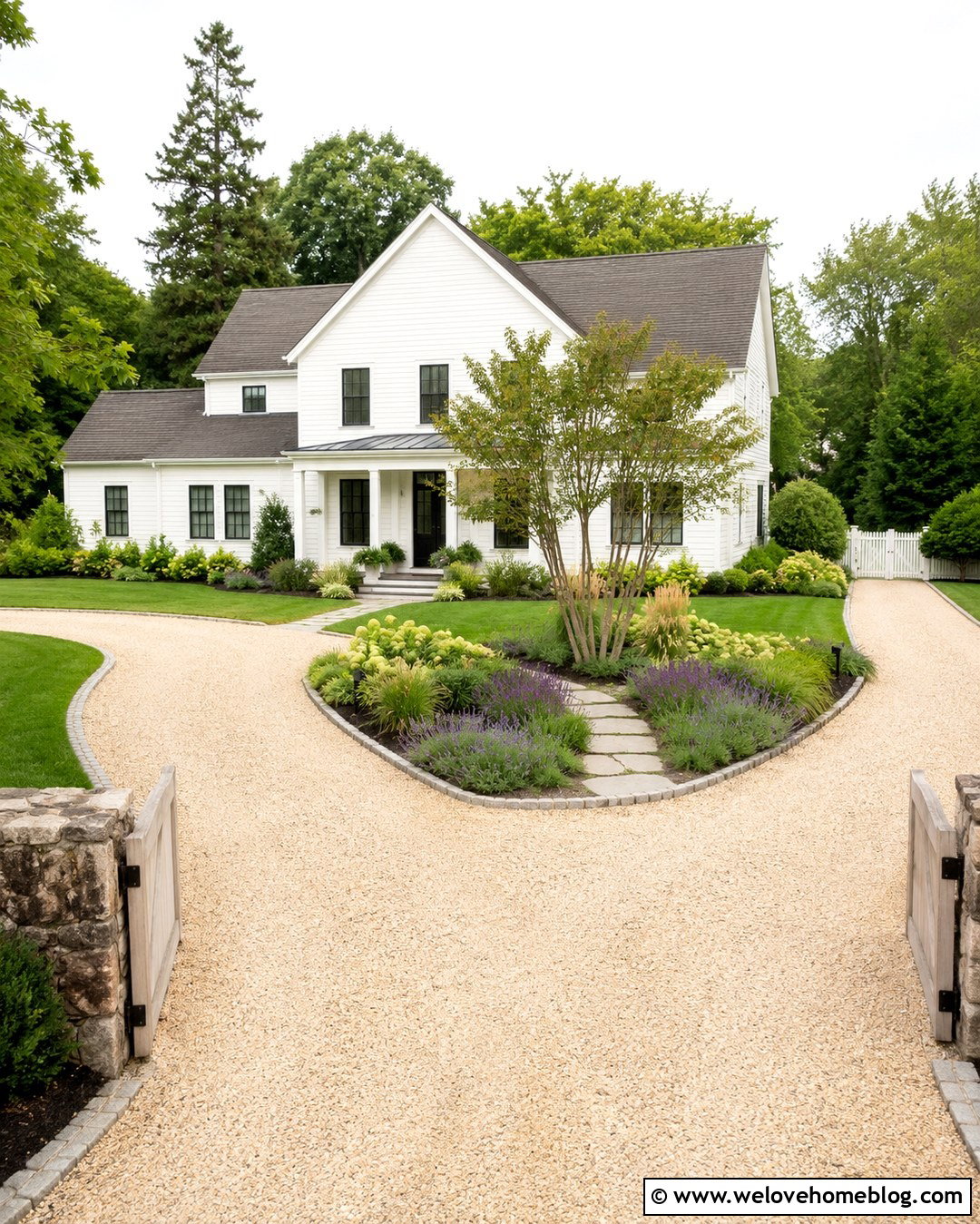 Gravel U Shape Driveway With Farmhouse Landscaping - 20 U Shape Driveway Ideas