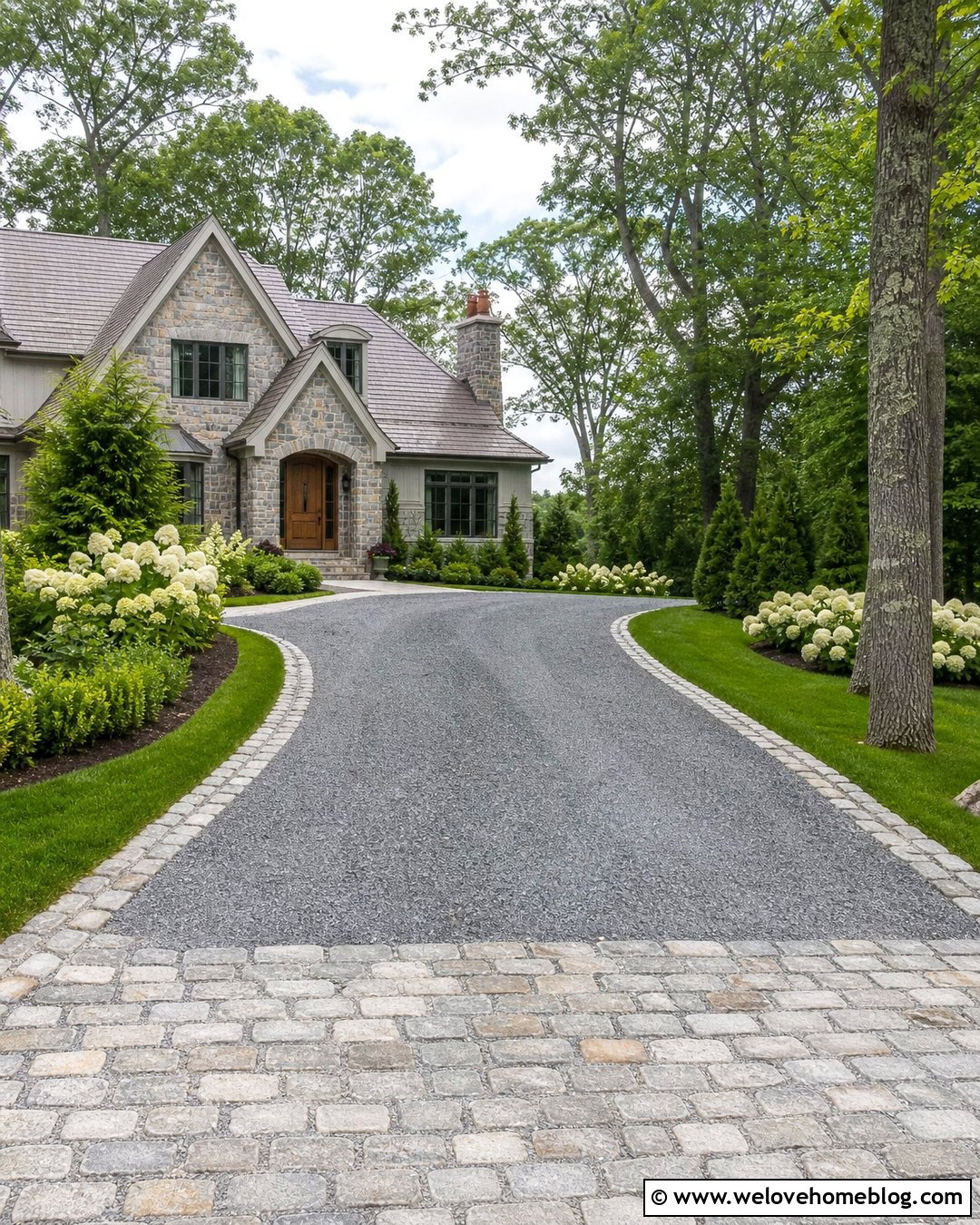 Gray Gravel Driveway With Cobblestone Border - 20 gravel driveway with border ideas