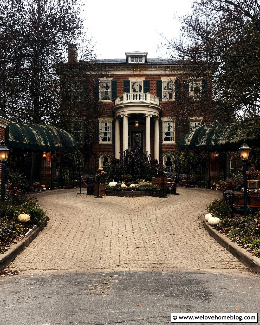 Haunted House Driveway Haunted Hotel - 20 Driveway Haunted House Ideas