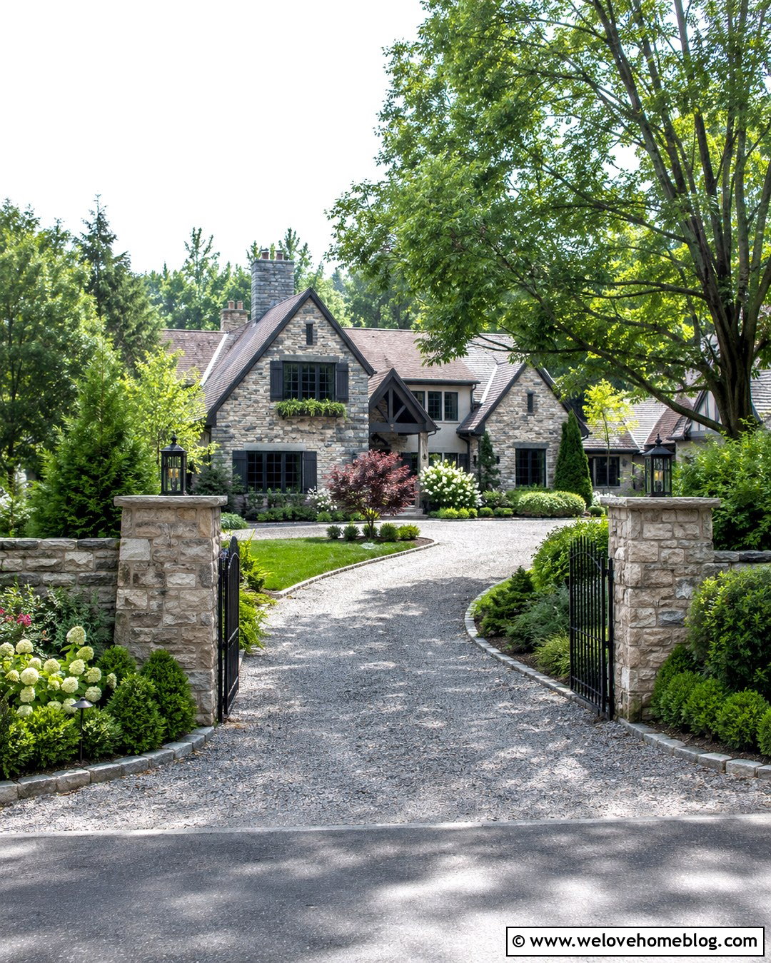 Long Gravel Driveway With Stone Pillars And Gate - 20 long gravel driveway landscaping ideas