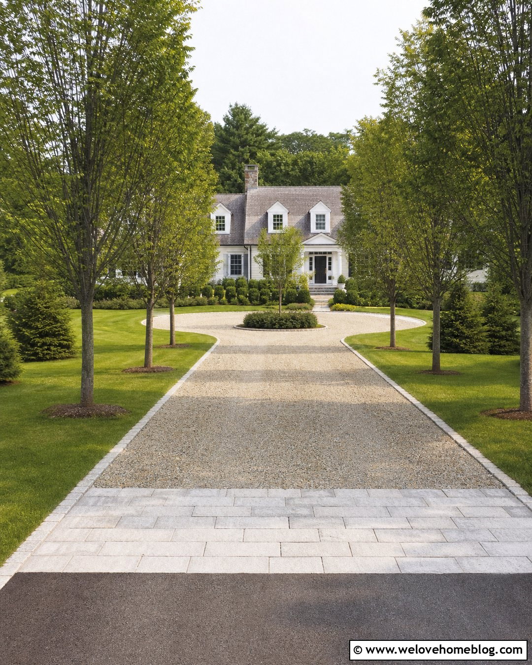Long Tree Lined Driveway With Pea Gravel - 25 Long Driveway To A Big White House Ideas