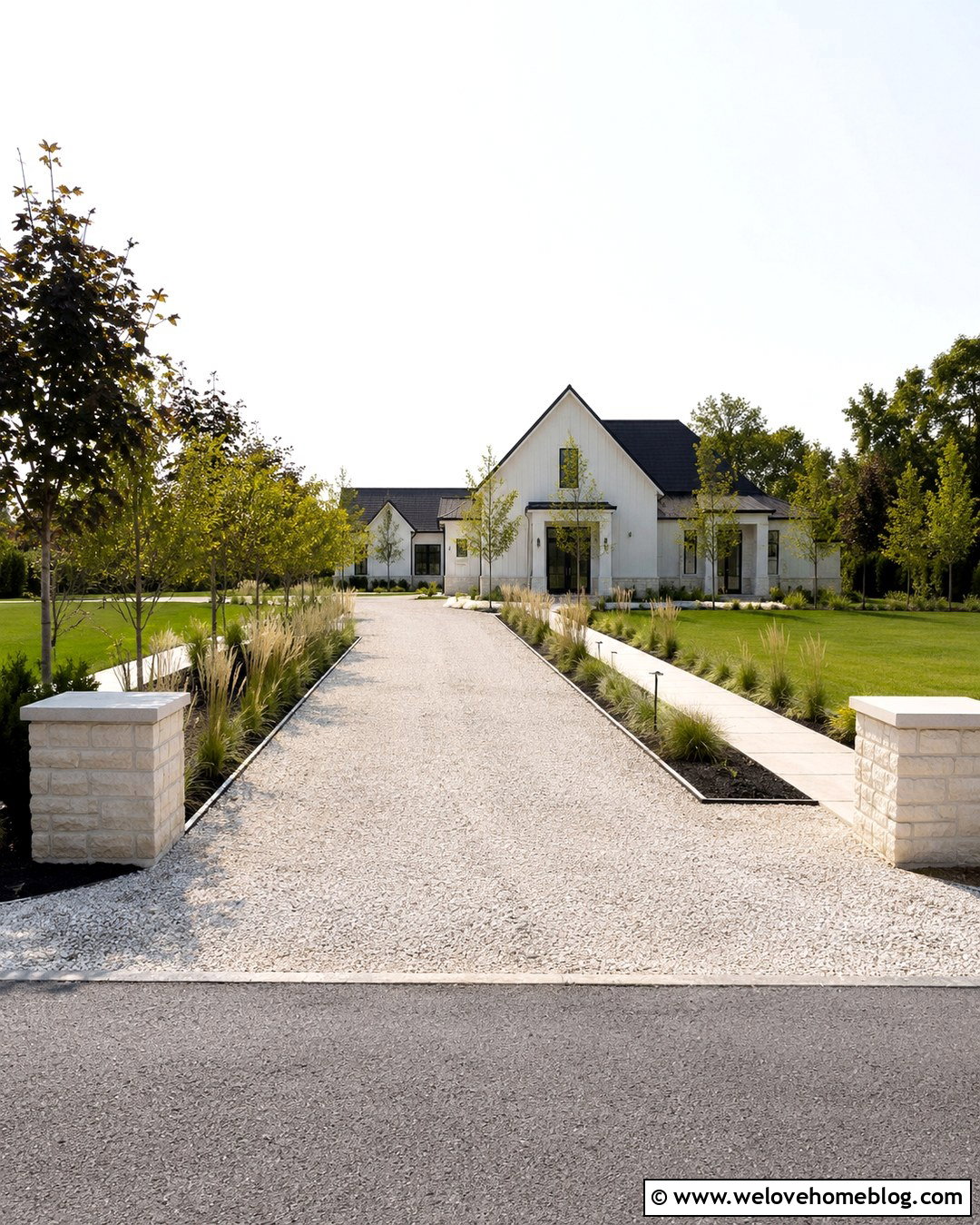 Minimalist Gravel Driveway Entrance - 20 Minimalist Driveway Entrance Ideas