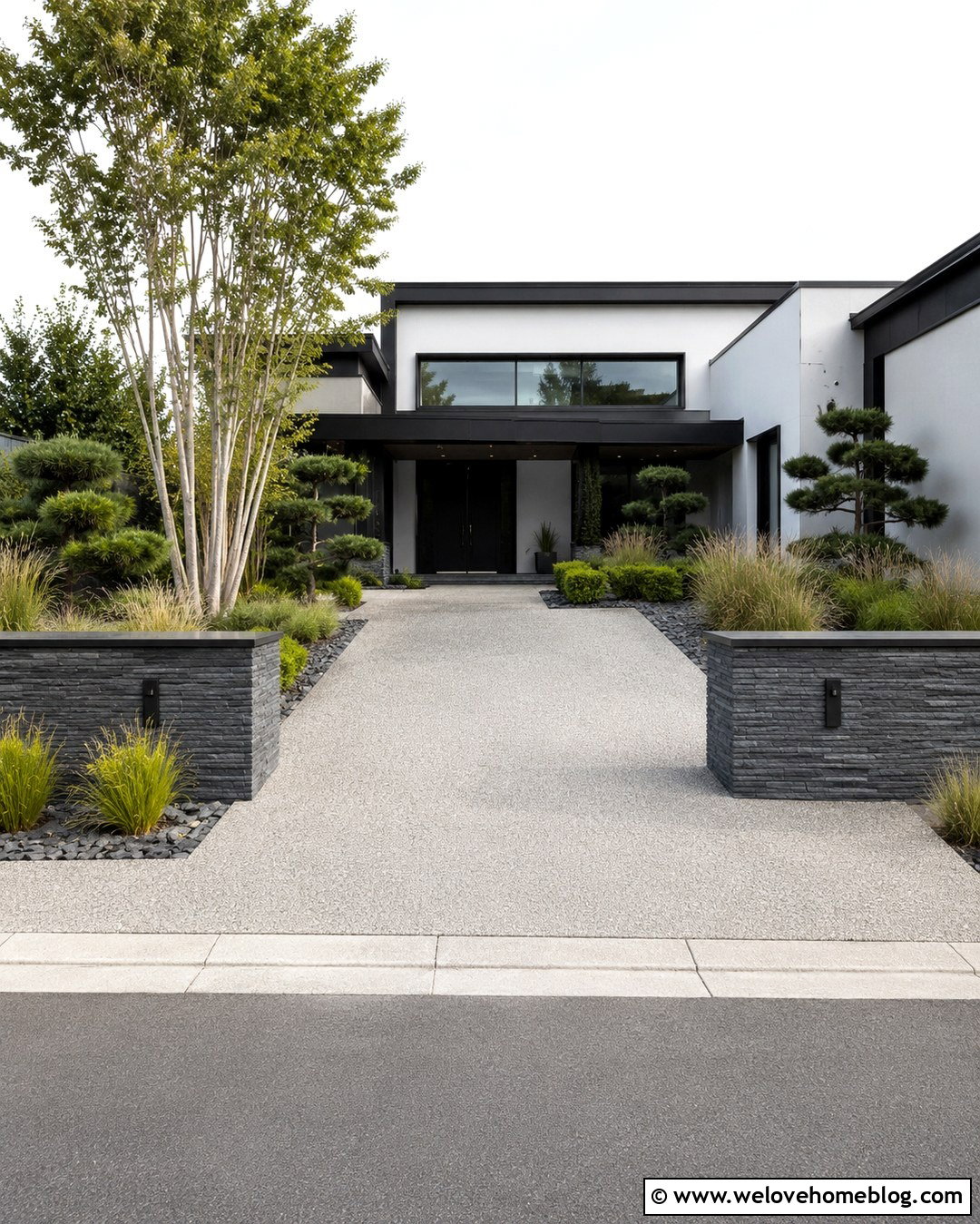 Modern Rock Wall With Resin Bound Driveway - 20 Rock Wall Driveway Entrance Ideas