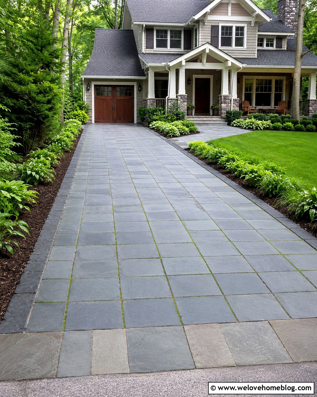 20 Moss Driveway Ideas for a Naturally Enchanting Entryway