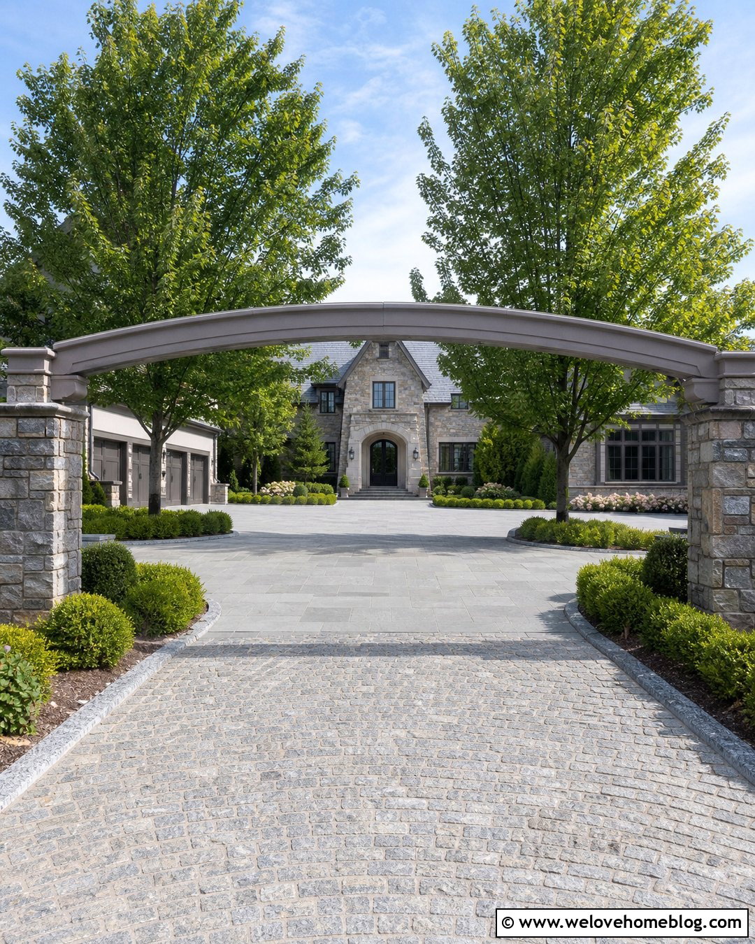 Motor Court Driveway Overhang - 20 Driveway Overhang Ideas