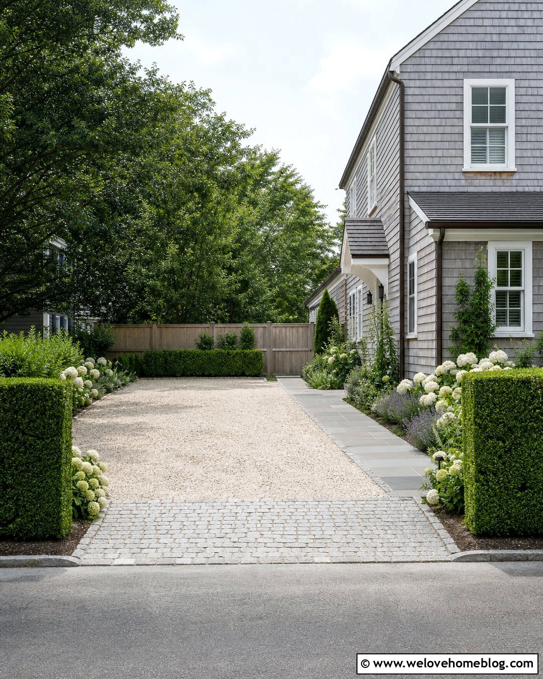 Nantucket Shell Parking Court With Side Entry - 20 Nantucket Driveway Ideas