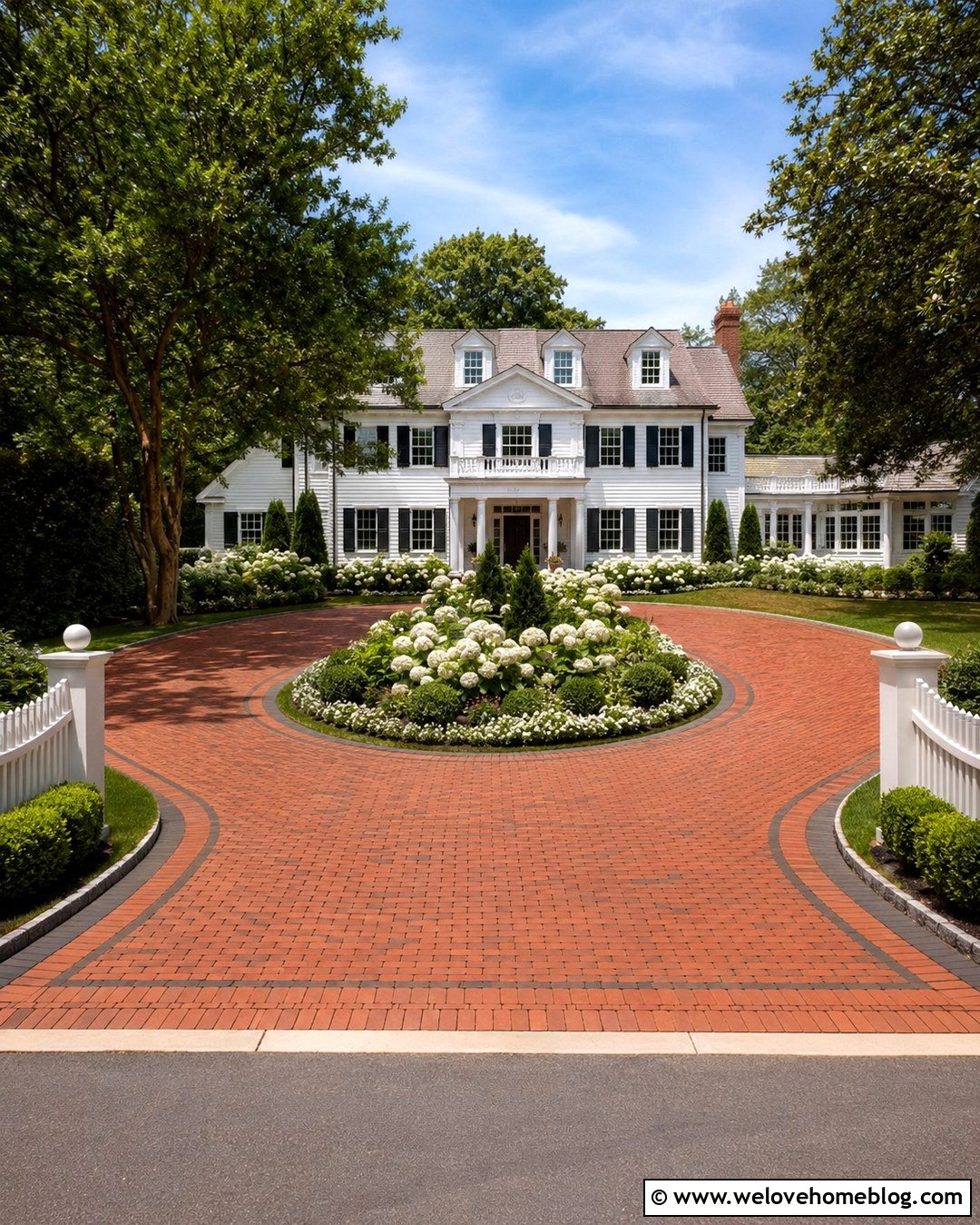 Oval Driveway With White Flower Borders - 20 oval driveway landscaping ideas