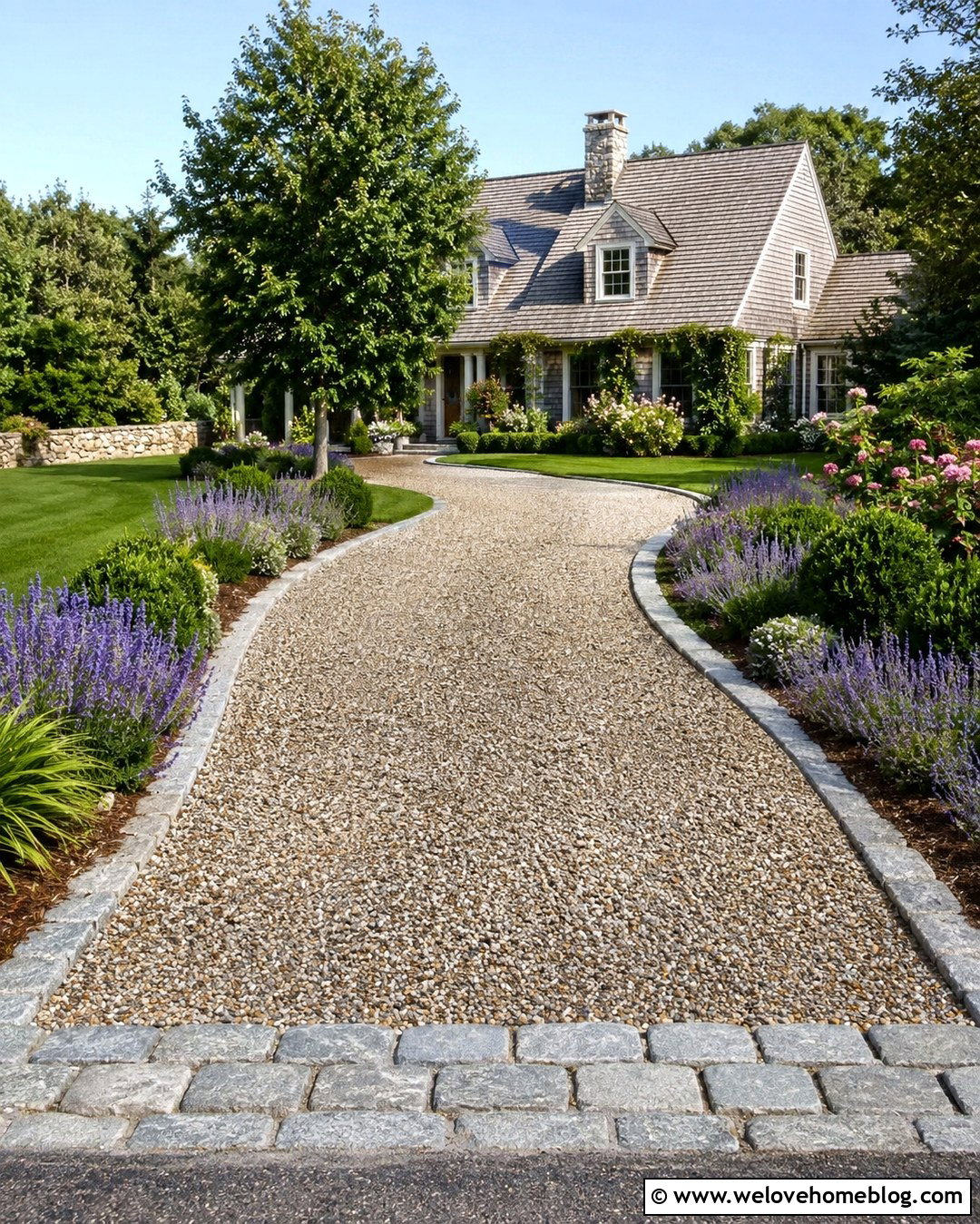Pea Gravel Driveway With Cobblestone Edging - 20 New Driveway Ideas